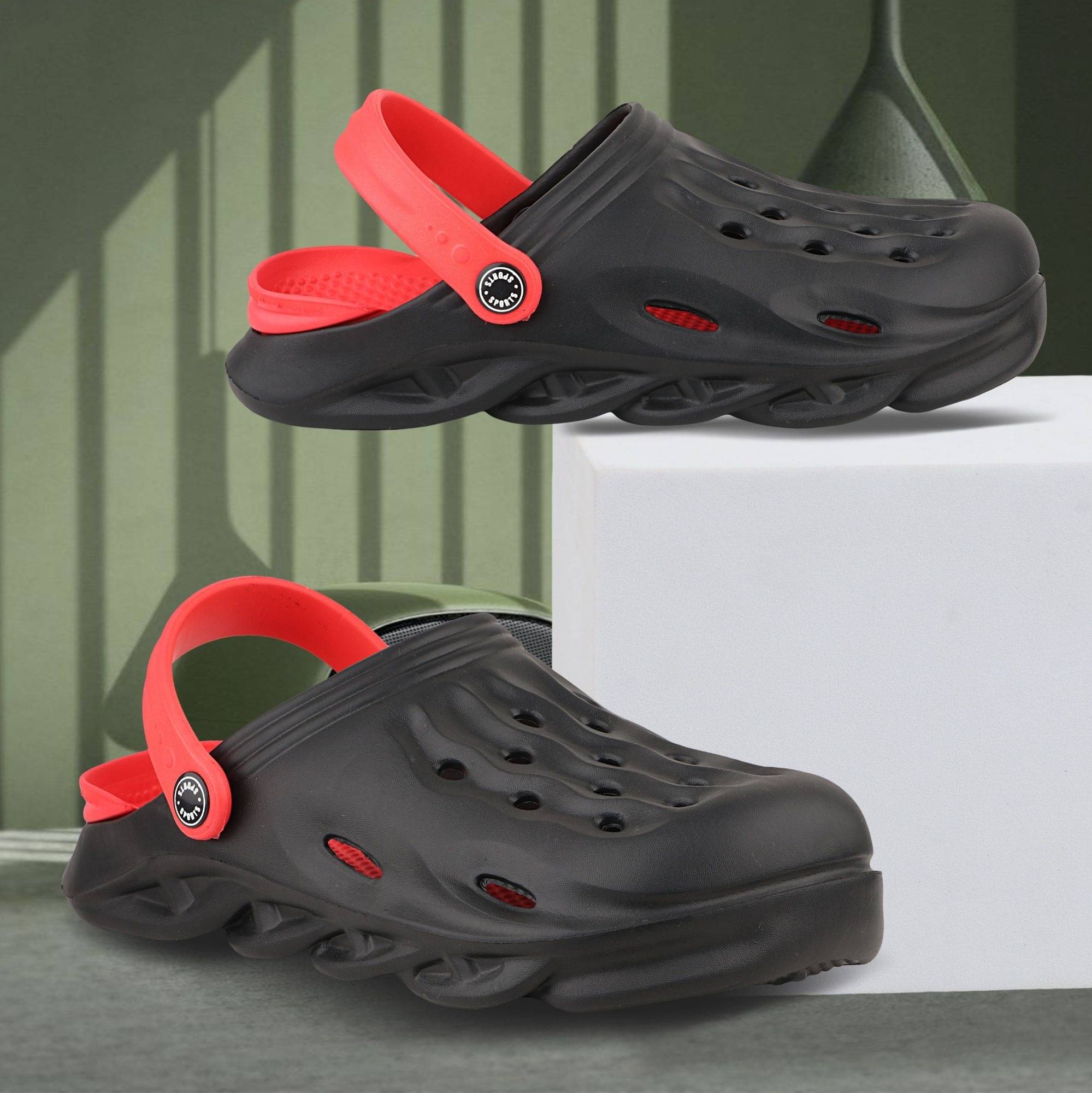    			Kcandy - Red Men's Clogs