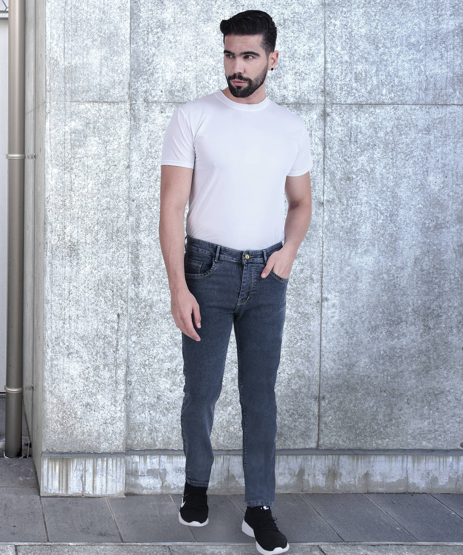     			Coutume Collections Regular Fit Washed Men's Jeans - black ( Pack of 1 )