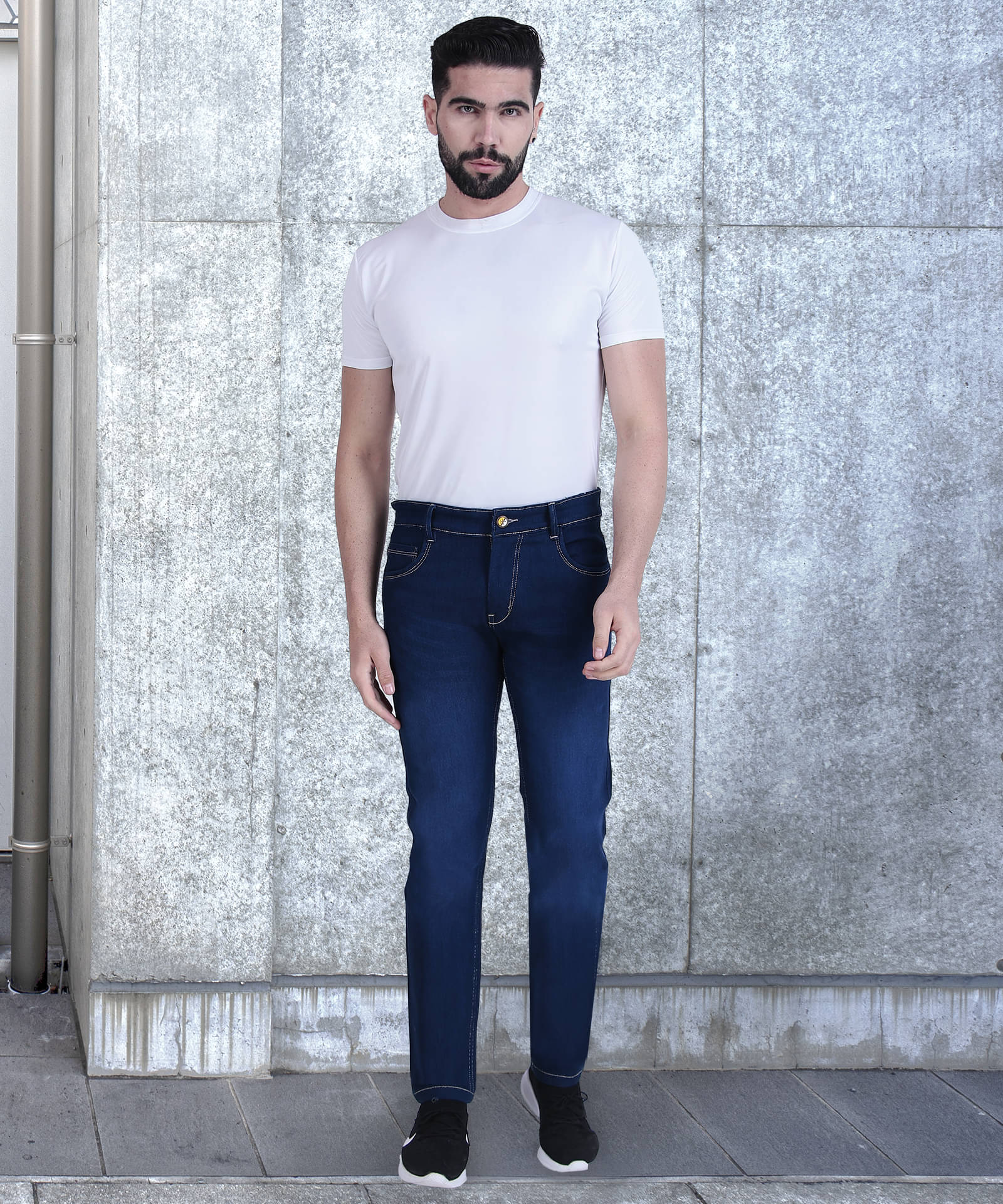 Coutume Collections Regular Fit Washed Men's Jeans - Blue ( Pack of 1 ) Coutume Collections Regular Fit Washed Men's Jeans - Blue ( Pack of 1 )