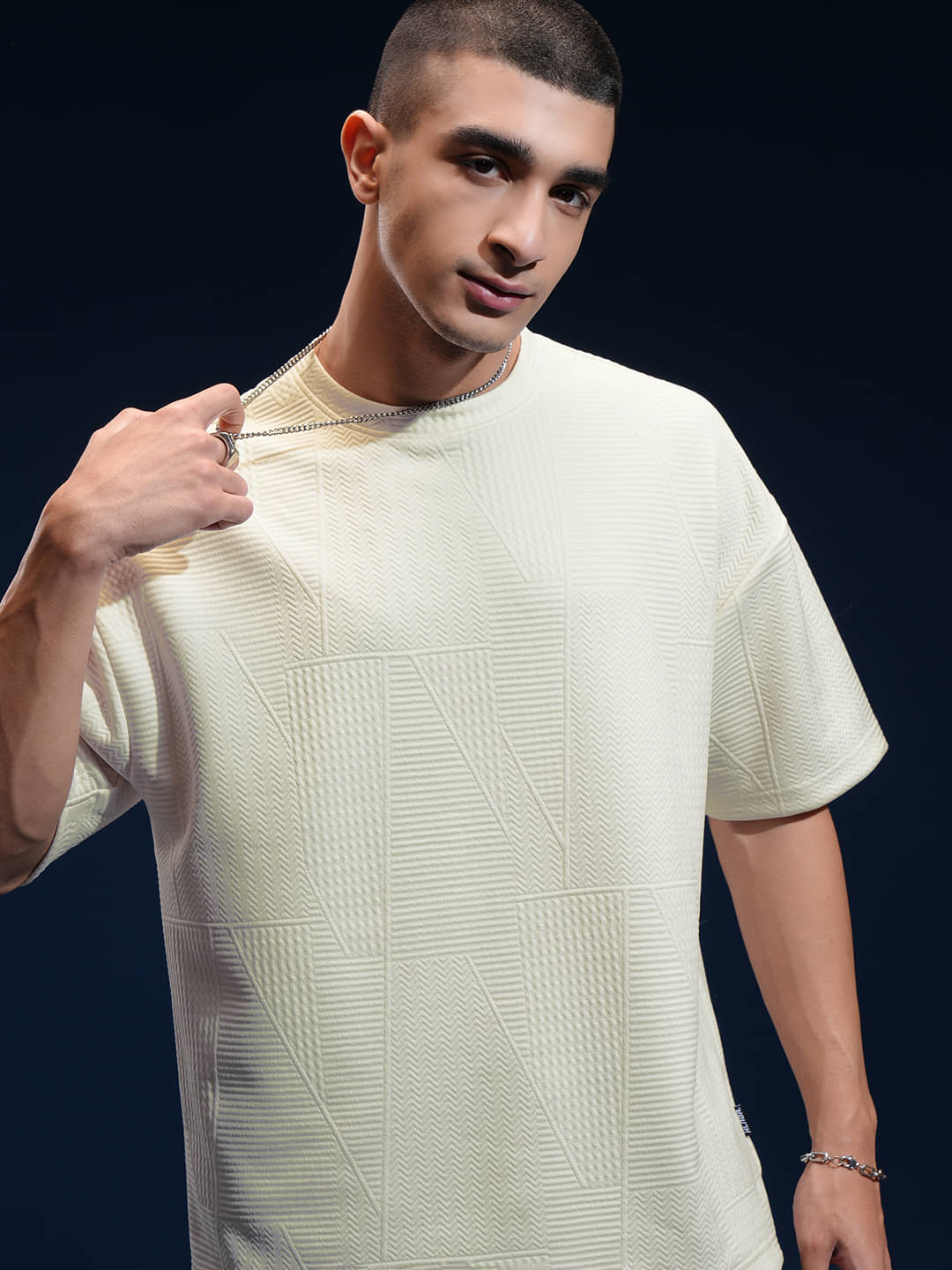     			Highlander Men Polyester Oversized Fit Self Design T-Shirt ( Off White )