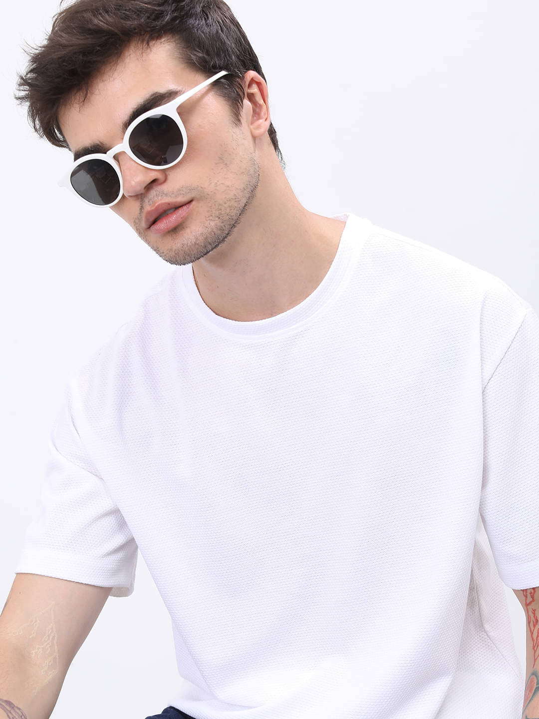 Highlander Men Polyester Oversized Fit Solid T-Shirt ( White ) Highlander Men Polyester Oversized Fit Solid T-Shirt ( White )
