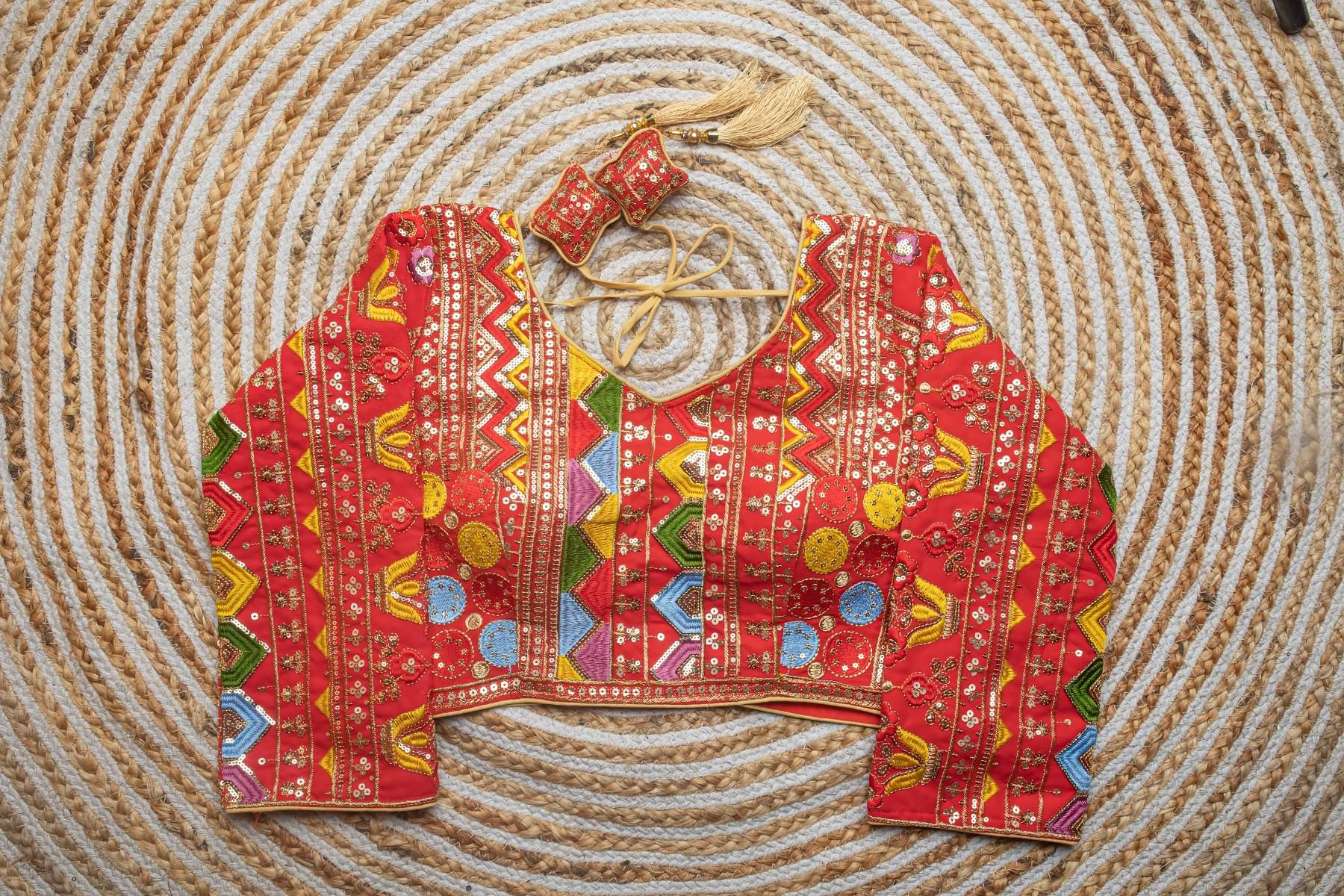     			Modern Mughals Red Readymade with Pad Georgette Women's Blouse ( Pack of 1 )