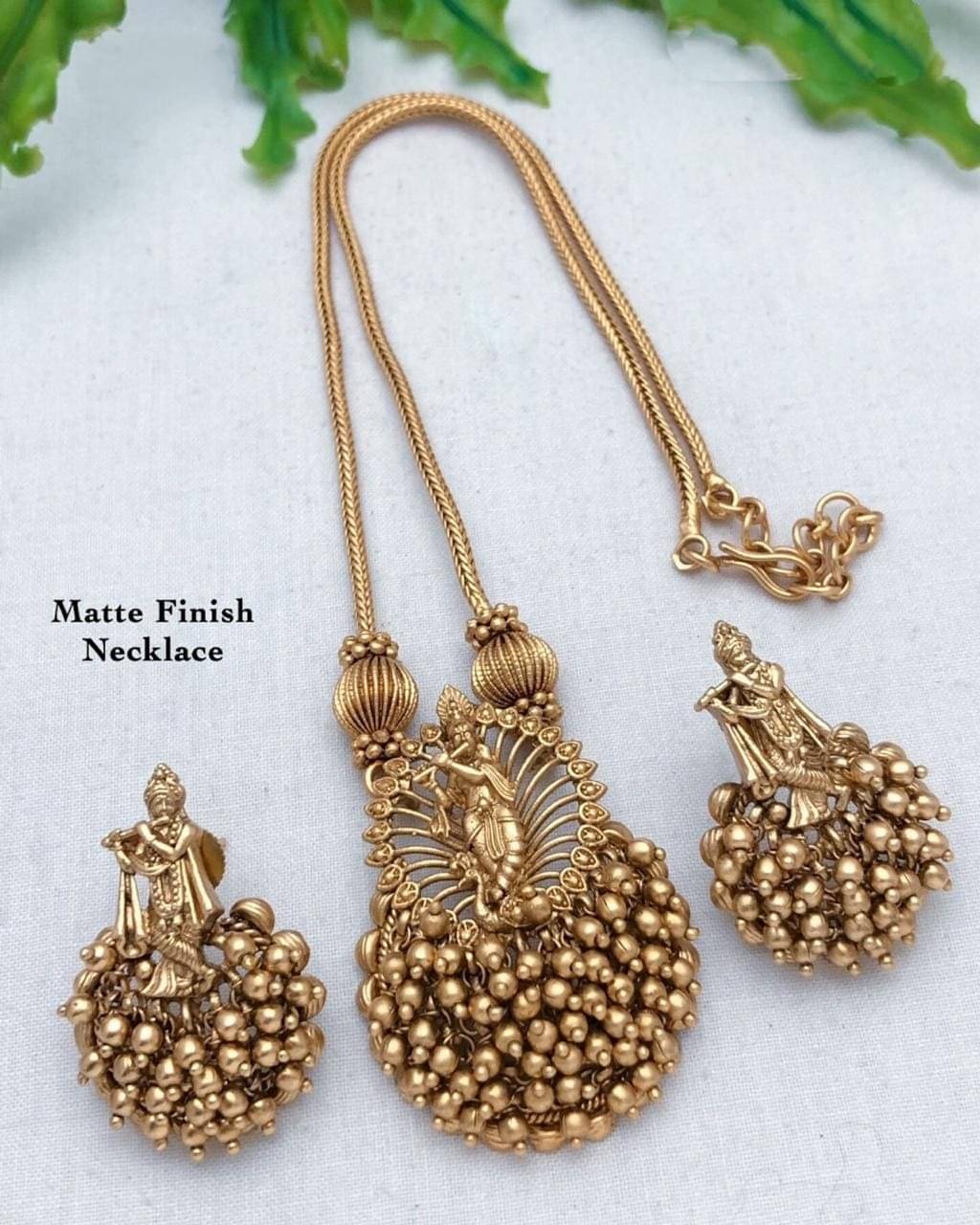     			Shilpa Creation Gold Copper Necklace Set ( Pack of 1 )