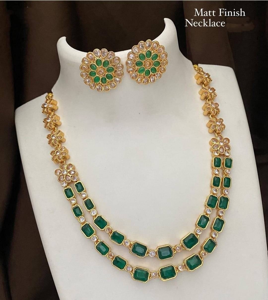     			Shilpa Creation Green Alloy Necklace Set ( Pack of 1 )