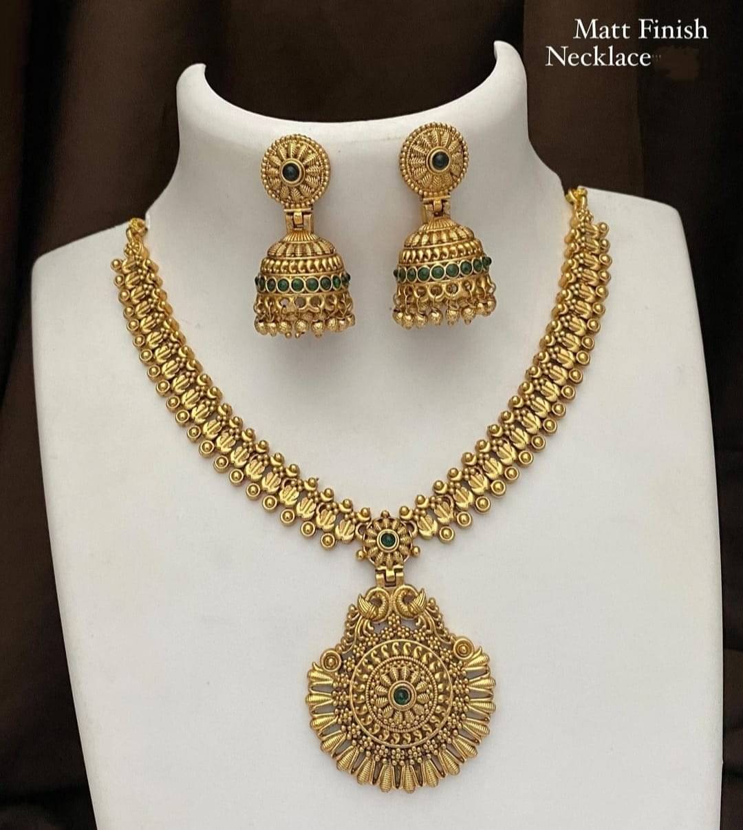    			Shilpa Creation Green Alloy Necklace Set ( Pack of 1 )
