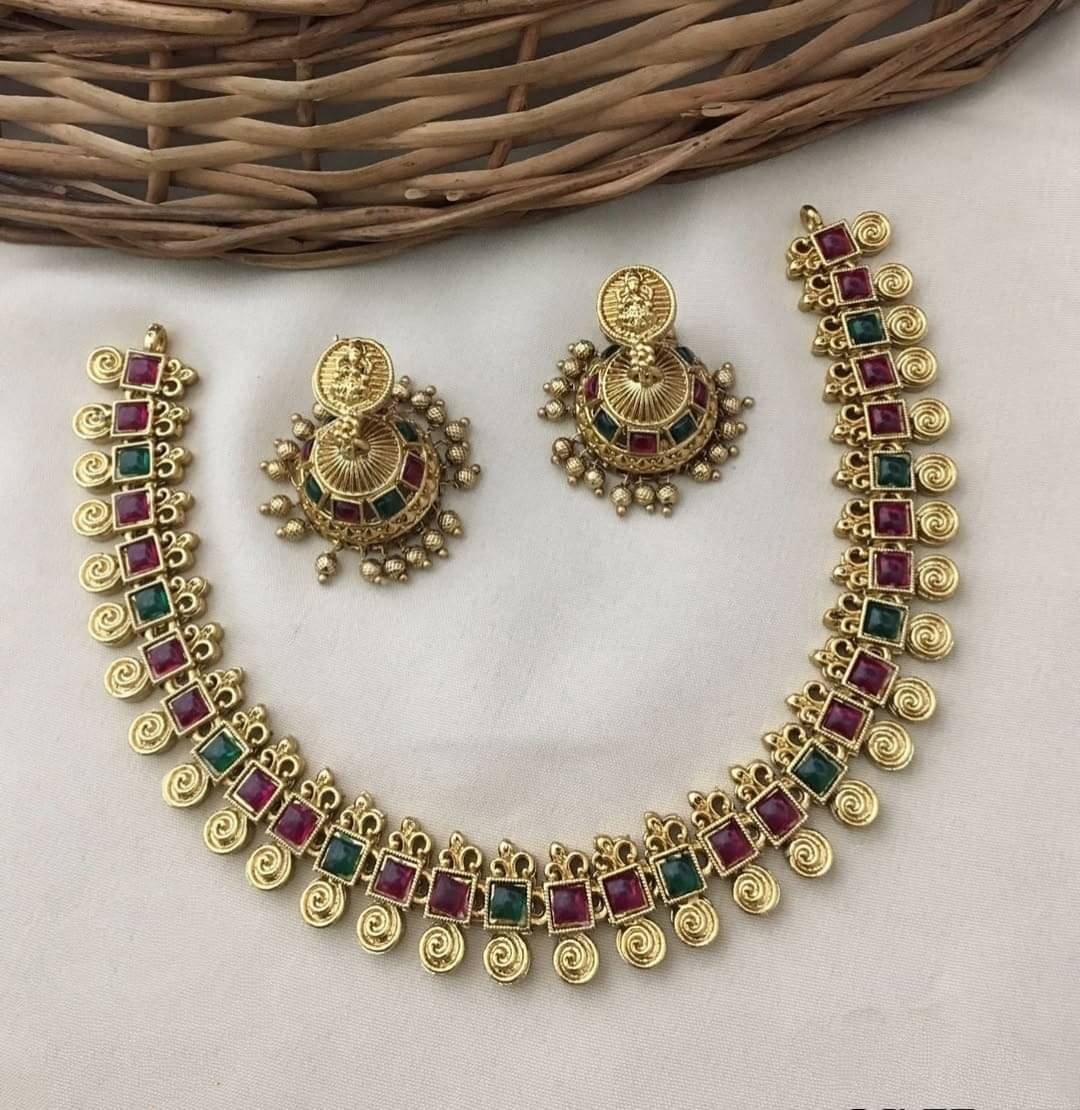     			Shilpa Creation Multi Color Alloy Necklace Set ( Pack of 1 )
