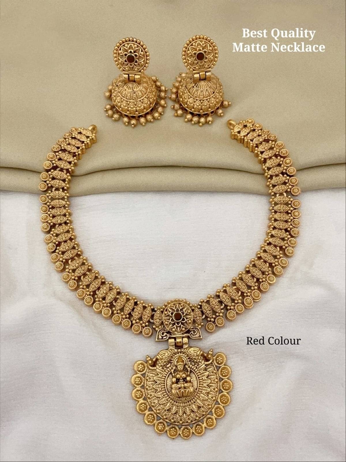     			Shilpa Creation Red Alloy Necklace Set ( Pack of 1 )