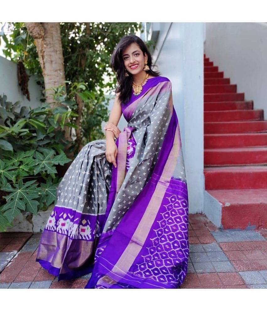     			Suali Crepe Printed Saree With Unstitched Blouse Piece ( Grey )