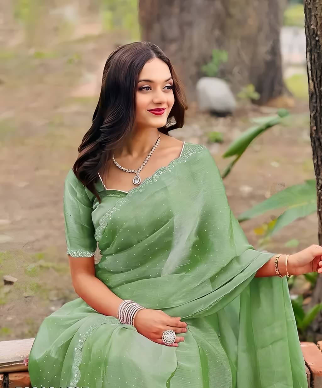     			V FANCY Net Embellished Kanjeevaram Sarees With Stitched Blouse ( Green )