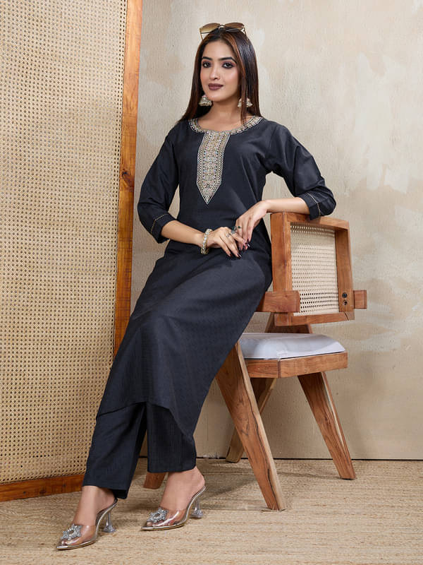     			Women Basket Women Cotton Solid Straight Kurti With Pants ( Black )