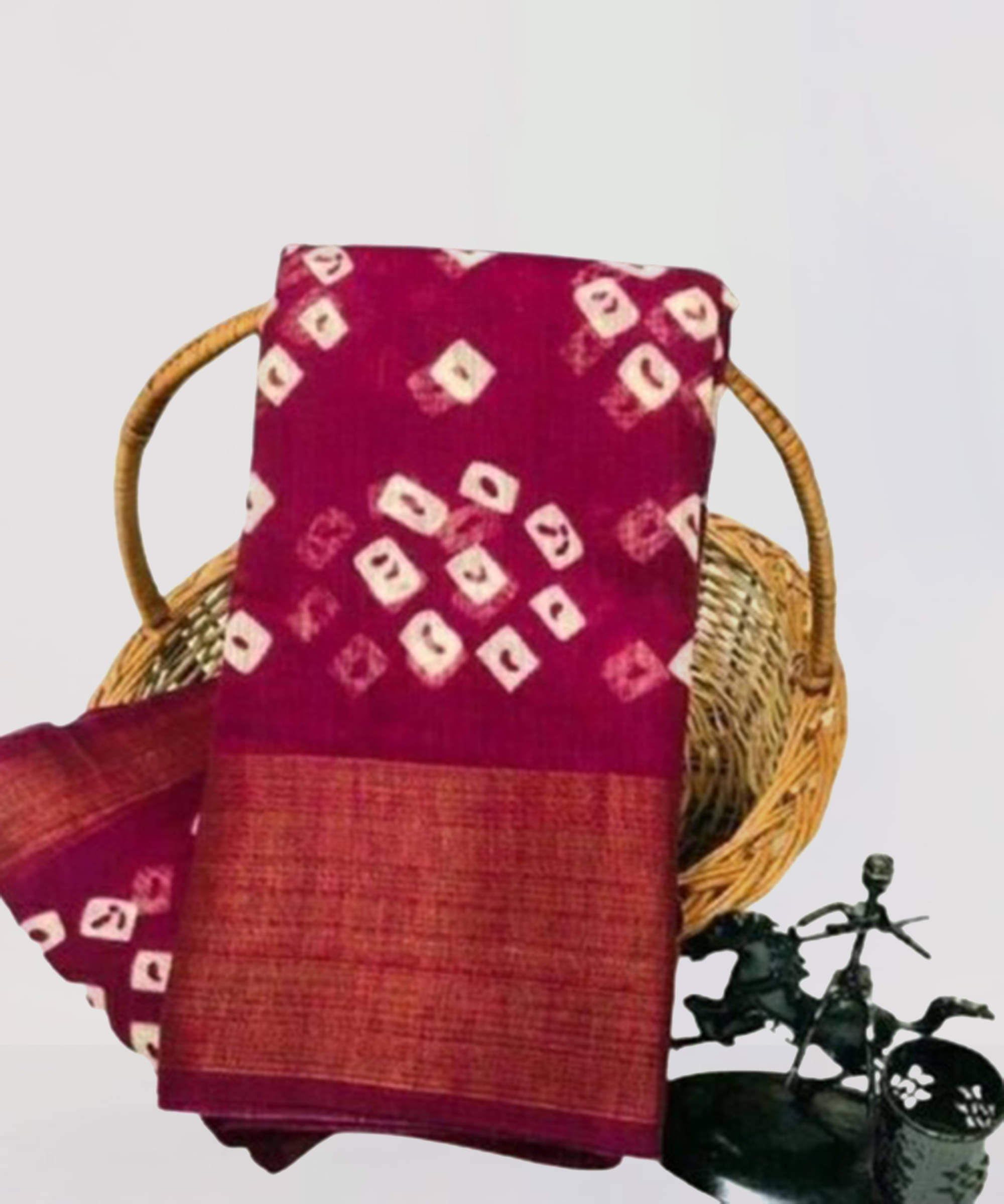     			YUGAVEERAA Cotton Printed Saree With Unstitched Blouse Piece ( Purple )