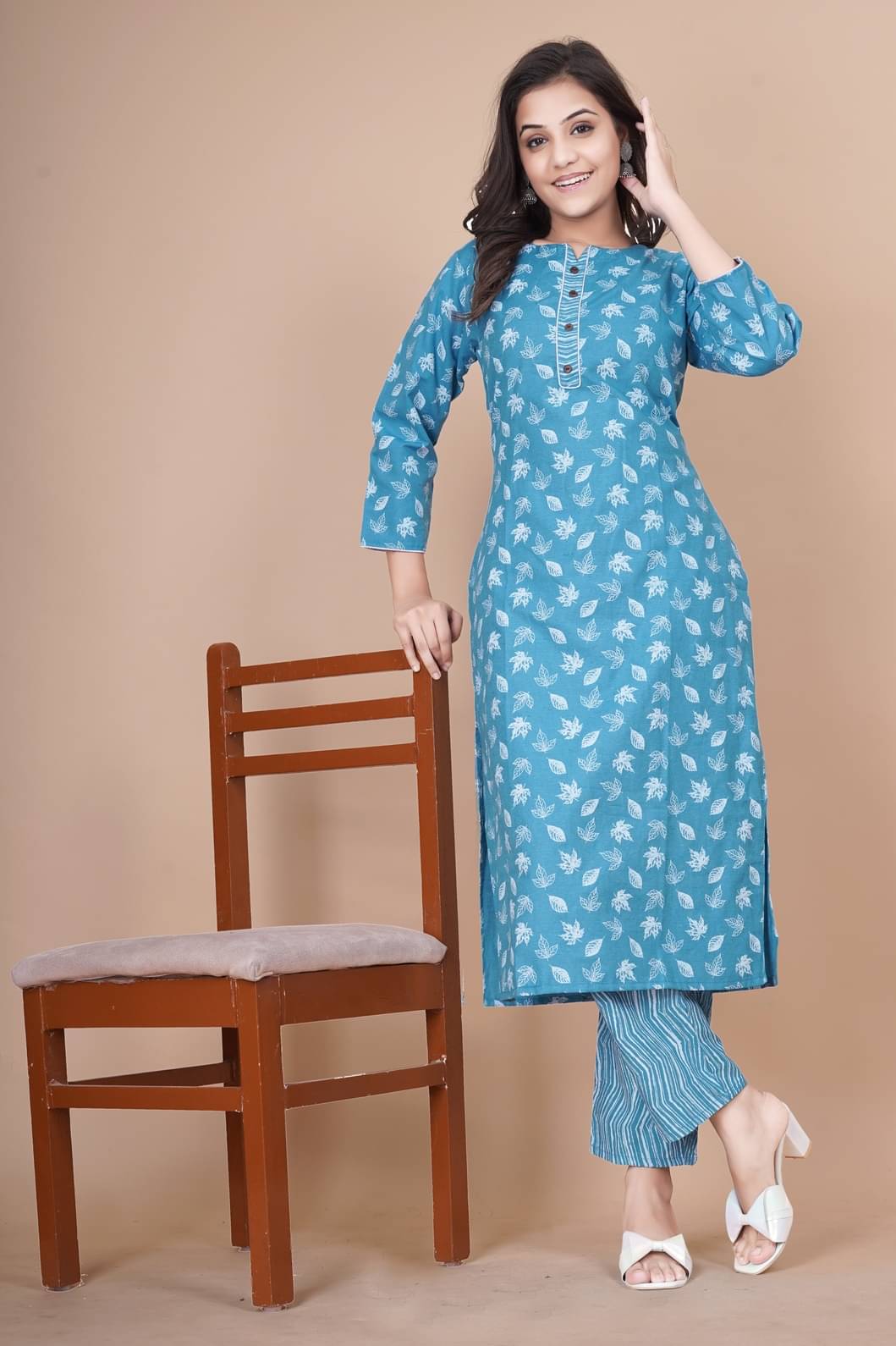     			MEHUL TEXTILE / MVC GROUP OF COMPANY Women Cotton Printed Straight Kurti With Pants ( Blue )