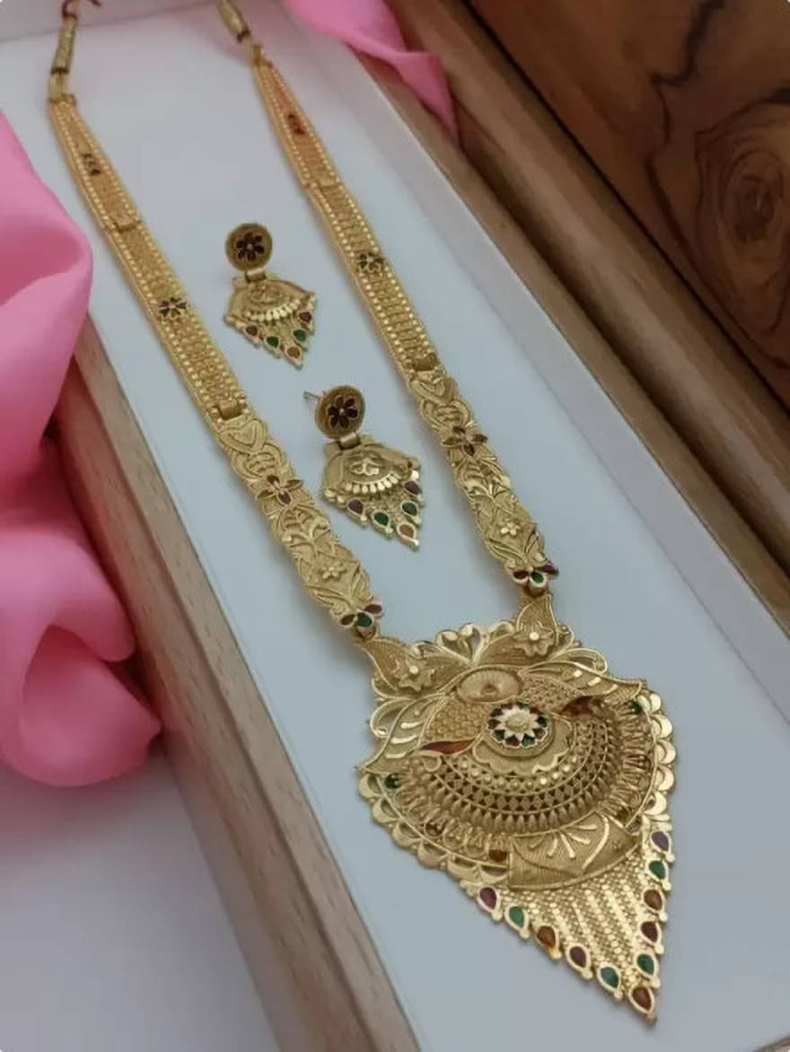     			TKRB SALES Gold Brass Necklace Set ( Pack of 1 )
