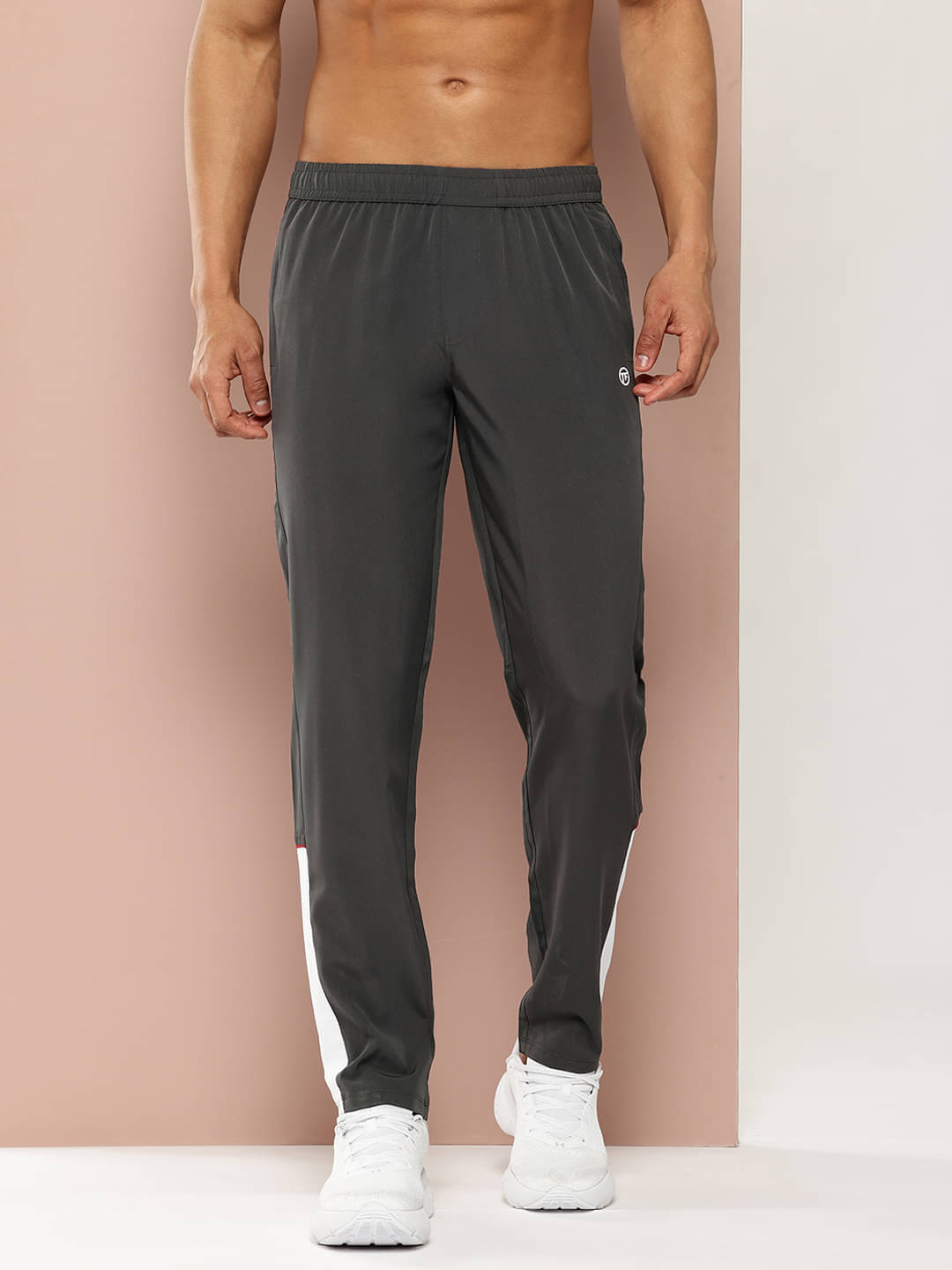     			Turnfit Charcoal Polyester Men's Trackpants ( Pack of 1 )