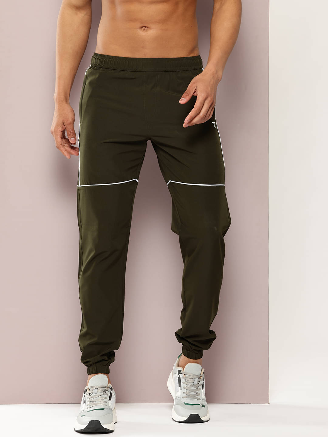 Turnfit Olive Green Polyester Men's Joggers ( Pack of 1 )     			Turnfit Olive Green Polyester Men's Joggers ( Pack of 1 )
