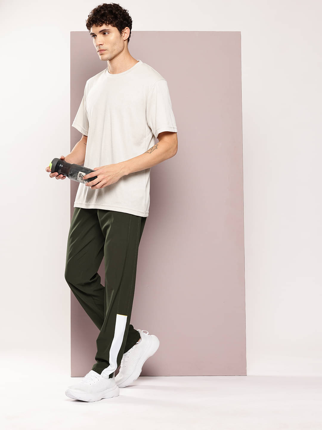    			Turnfit Olive Green Polyester Men's Trackpants ( Pack of 1 )