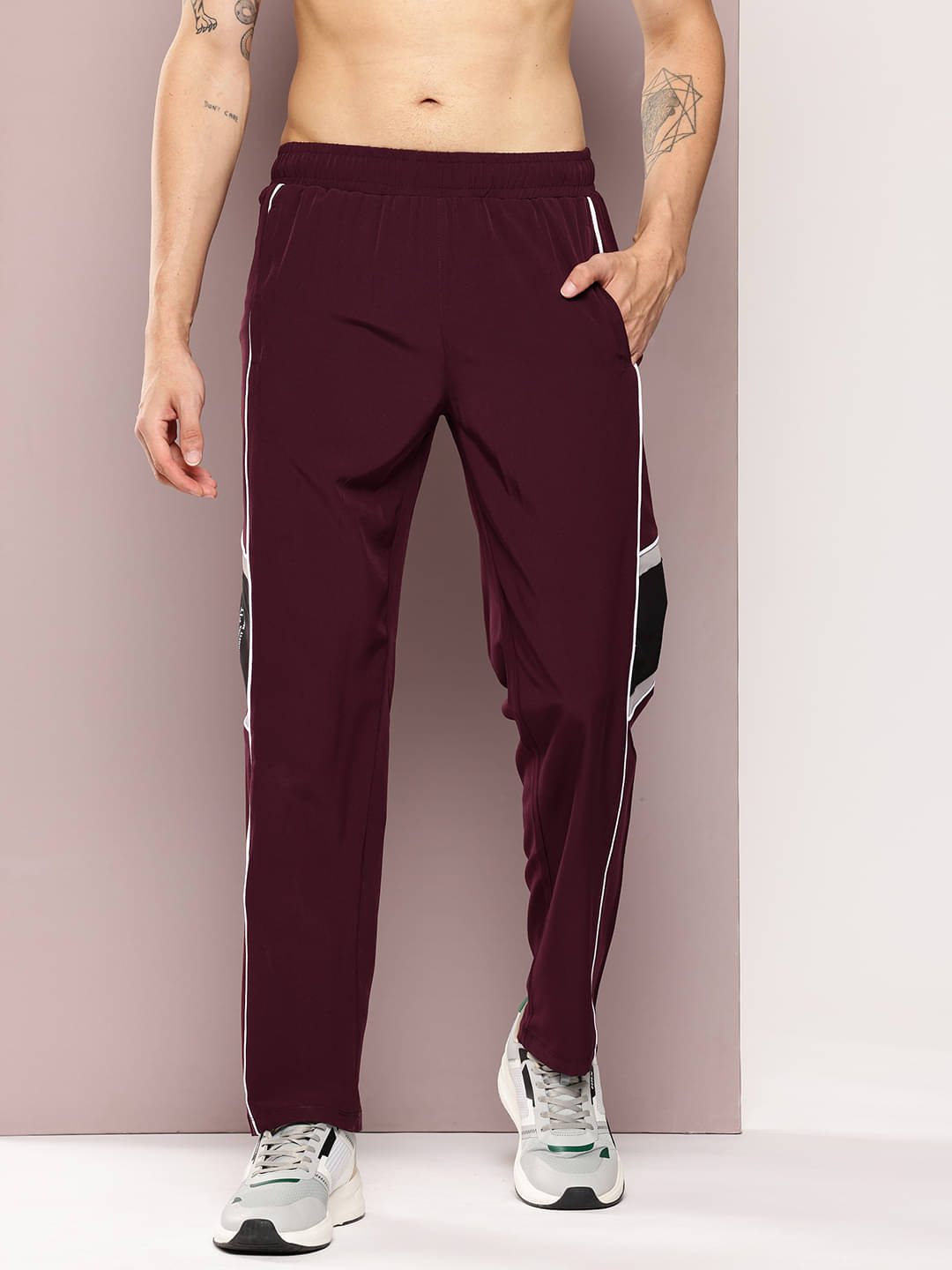 Turnfit Wine Polyester Men's Trackpants ( Pack of 1 ) Turnfit Wine Polyester Men's Trackpants ( Pack of 1 )
