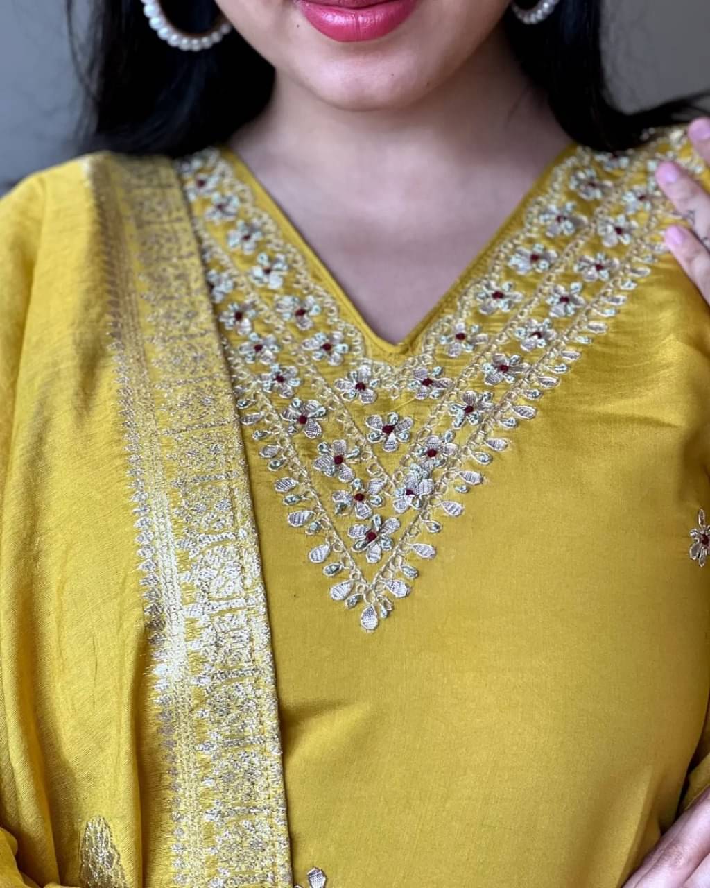     			AMAR VSTRA Women Silk Embroidered Anarkali Kurti With Palazzo ( Yellow )