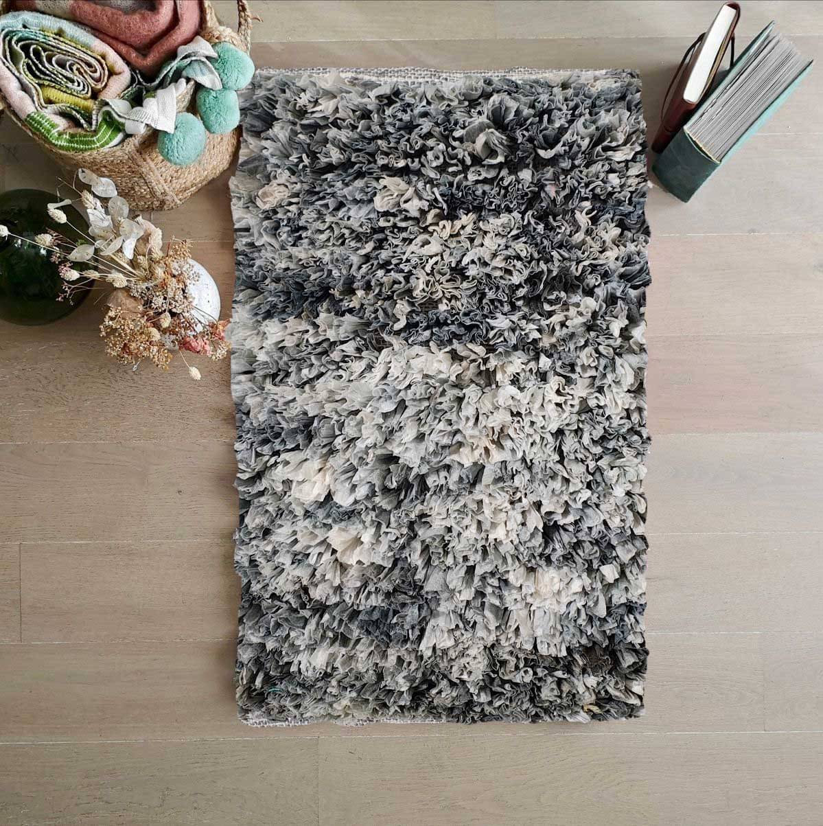     			ELANZA Green Polyester Rectangular Floor Mat ( Pack of 1 )