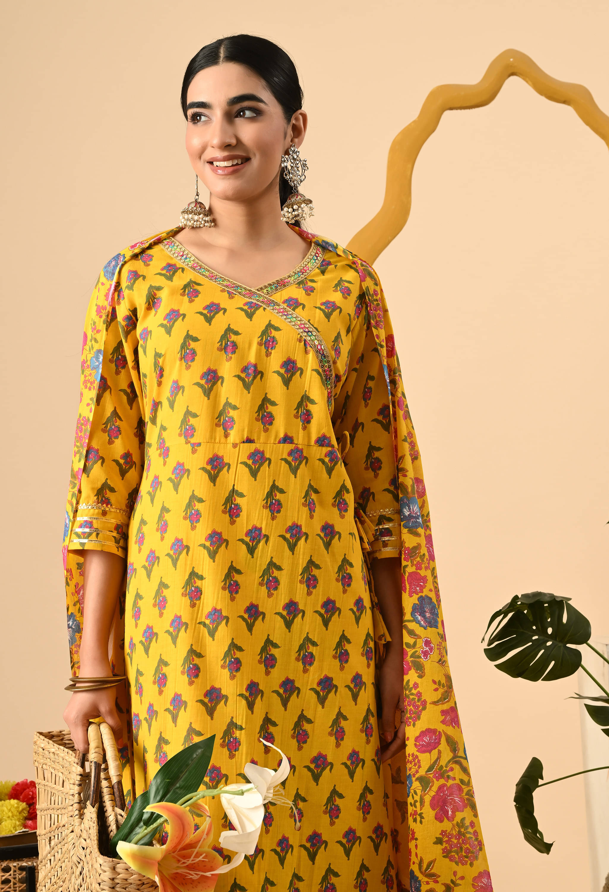 GlowWorld Women Cotton Printed A-line Kurti With Pants ( Yellow ) GlowWorld Women Cotton Printed A-line Kurti With Pants ( Yellow )