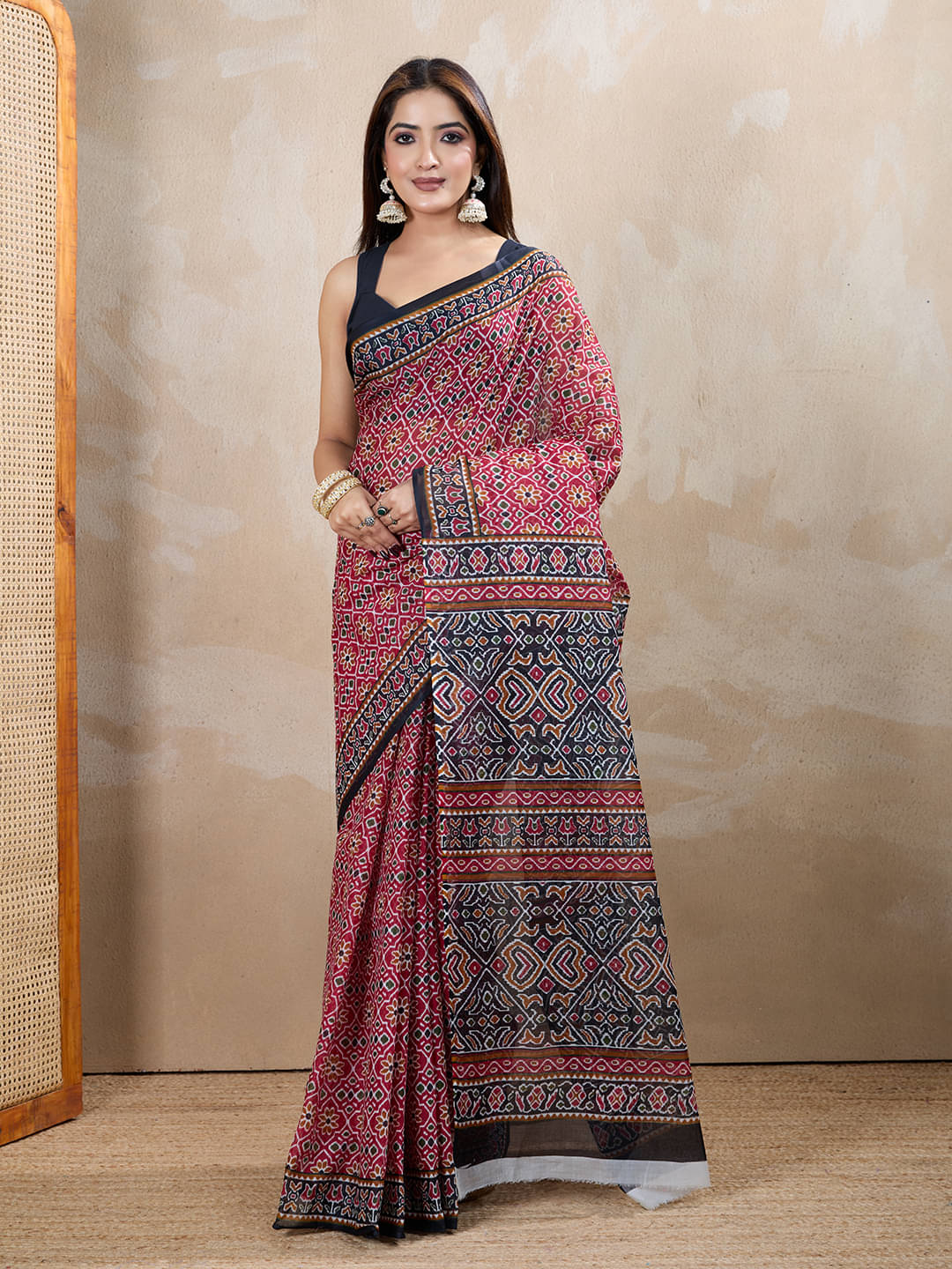 SHANVIKA Cotton Printed Sambalpuri Saree Without Blouse Piece ( Maroon ) SHANVIKA Cotton Printed Sambalpuri Saree Without Blouse Piece ( Maroon )