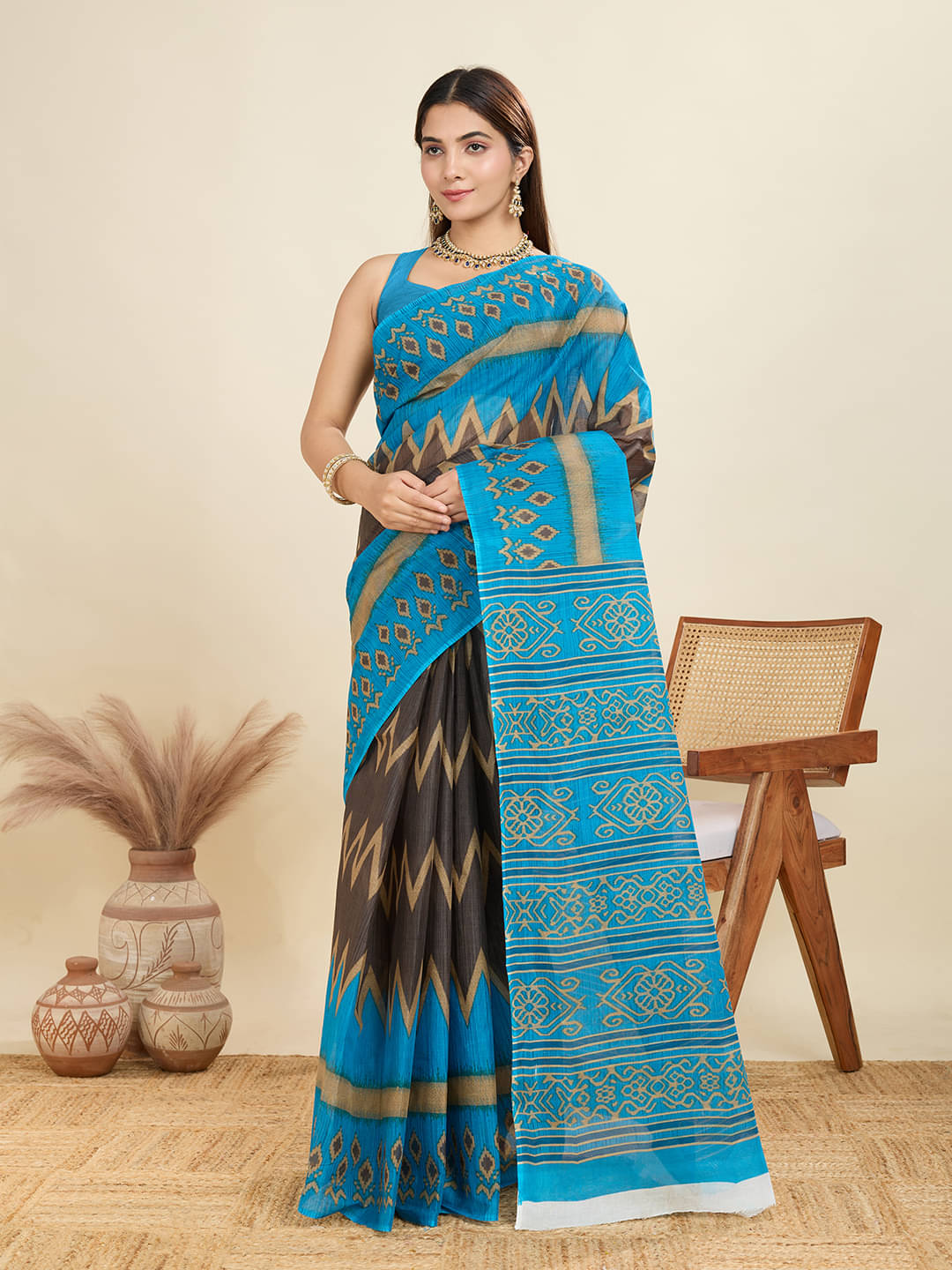 SHANVIKA Cotton Printed Sambalpuri Saree Without Blouse Piece ( Grey ) SHANVIKA Cotton Printed Sambalpuri Saree Without Blouse Piece ( Grey )