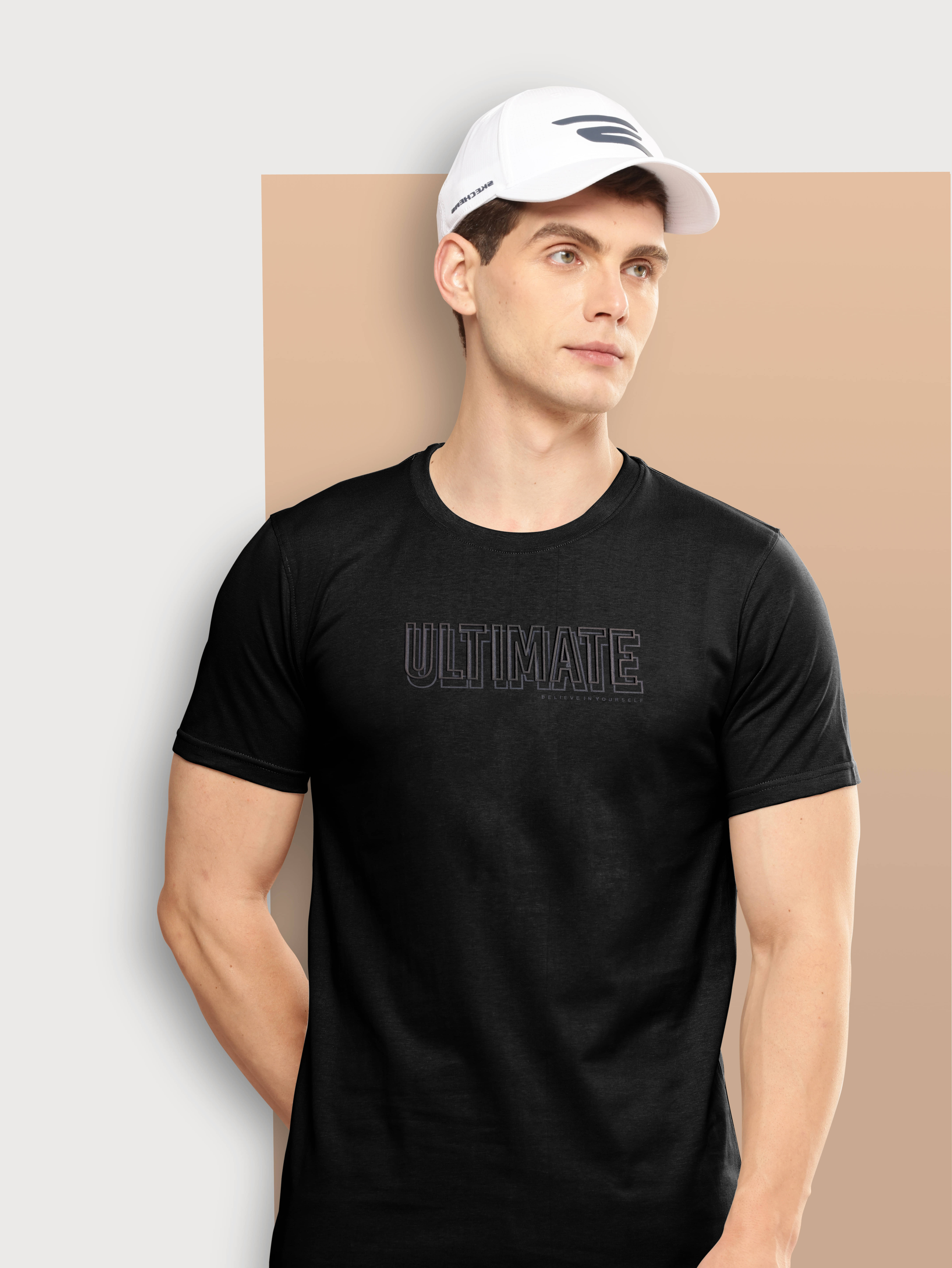     			FROSEN FOX Men Cotton Blend Regular Fit Self Design T-Shirt ( Black )