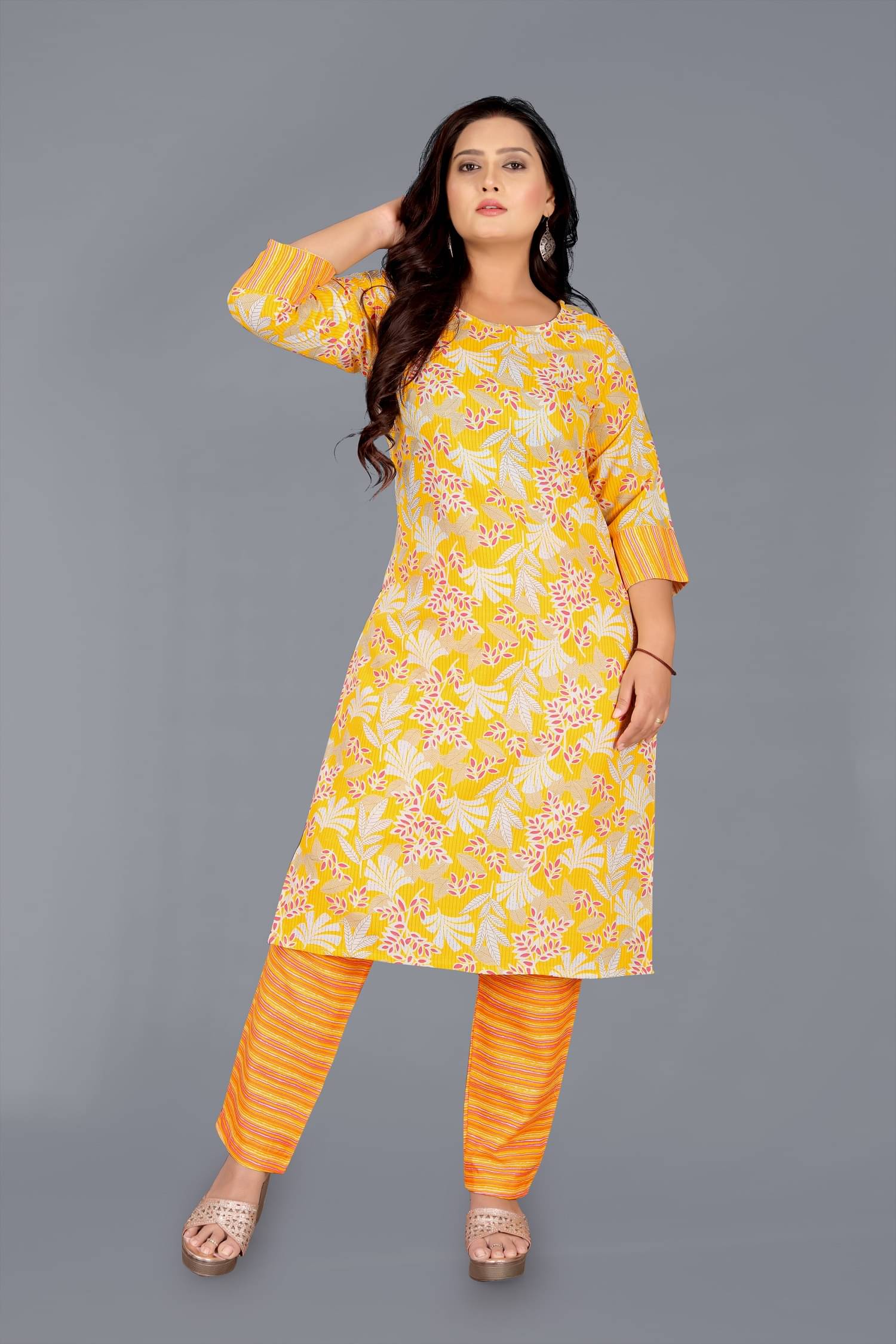     			RIAANA Women Cotton Blend Printed A-line Kurti ( Yellow )