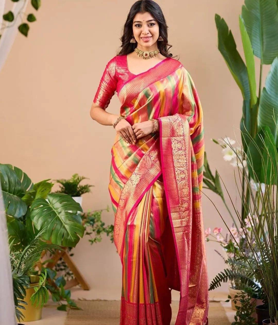 Semore Art Silk Embellished Banarasi saree With Unstitched Blouse Piece ( Pink ) Semore Art Silk Embellished Banarasi saree With Unstitched Blouse Piece ( Pink )