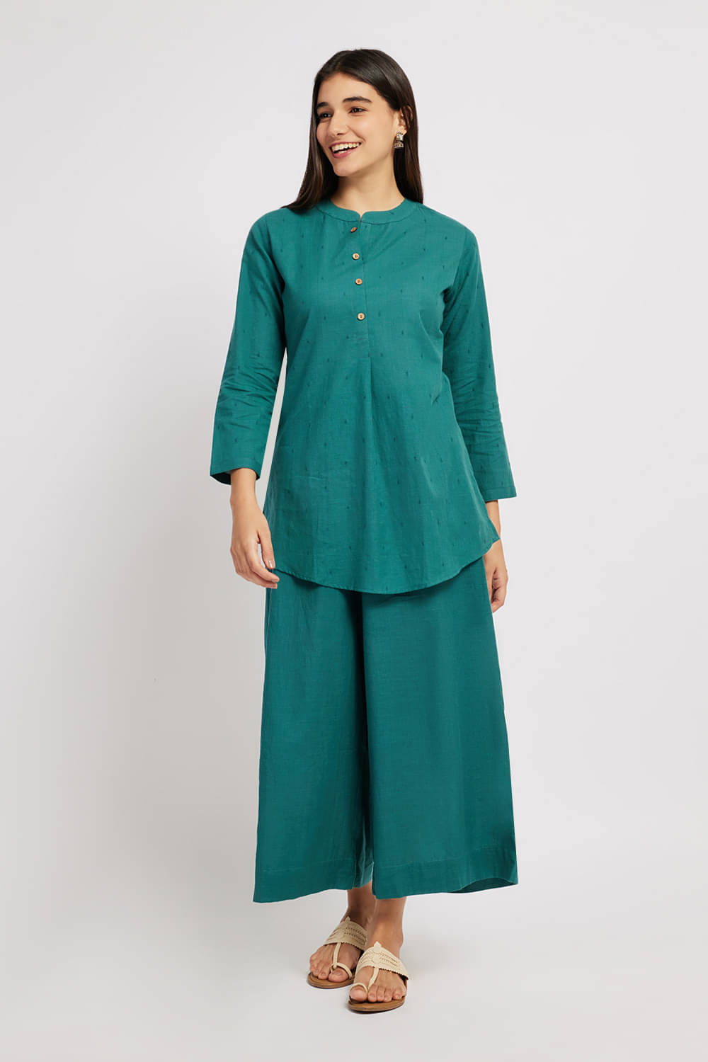     			Span Women Cotton Printed Straight Kurti ( Green )