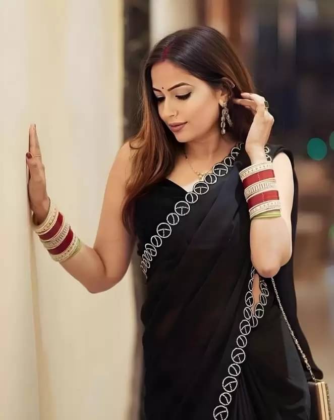 Suali Georgette Embellished Chanderi saree With Unstitched Blouse Piece ( Black ) Suali Georgette Embellished Chanderi saree With Unstitched Blouse Piece ( Black )