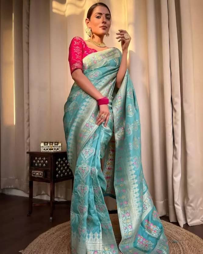     			Suali Jacquard Woven Banarasi saree With Unstitched Blouse Piece ( Light Blue )