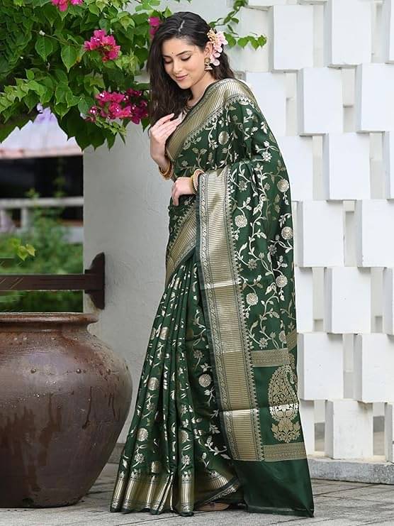     			Suali Silk Woven Banarasi saree With Unstitched Blouse Piece ( Lime Green1 )