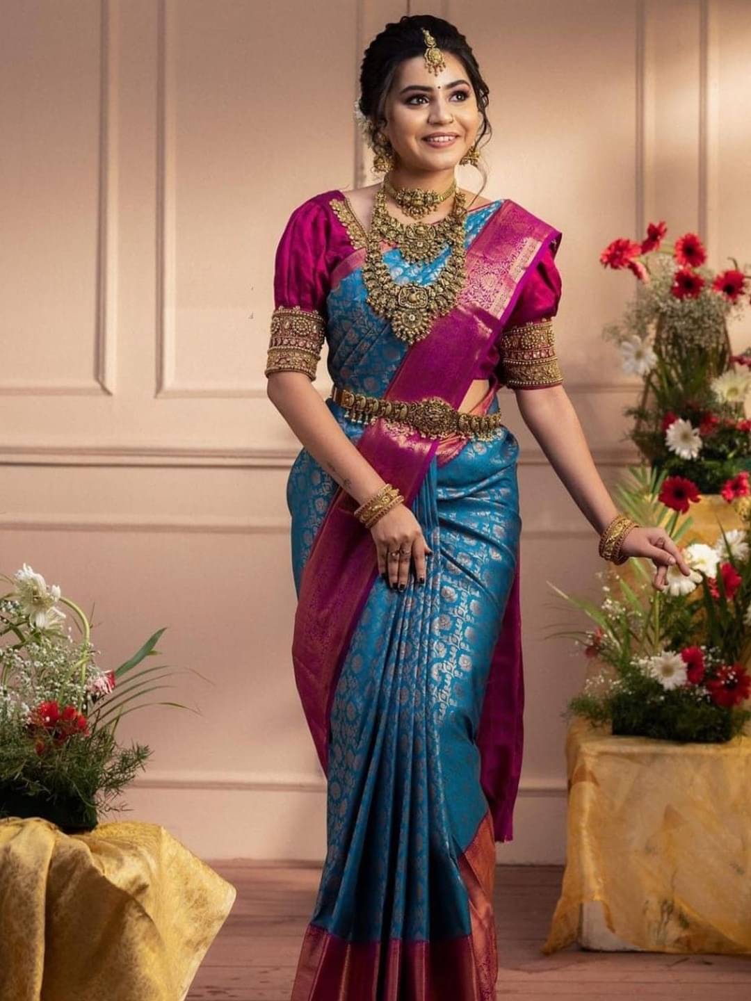     			A TO Z CART Jacquard Embellished Banarasi saree With Unstitched Blouse Piece ( Turquoise )