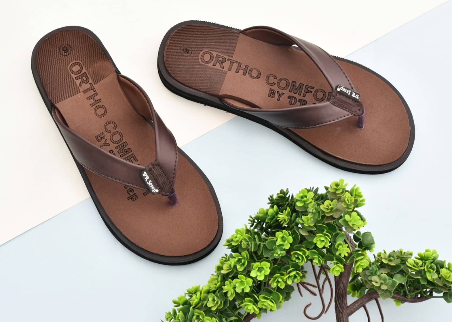     			DOCTOR STEP Brown Women's Slipper