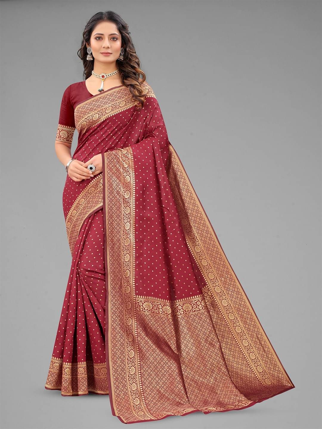 KV Fashion Jacquard Embellished Banarasi saree With Unstitched Blouse Piece ( Maroon ) KV Fashion Jacquard Embellished Banarasi saree With Unstitched Blouse Piece ( Maroon )