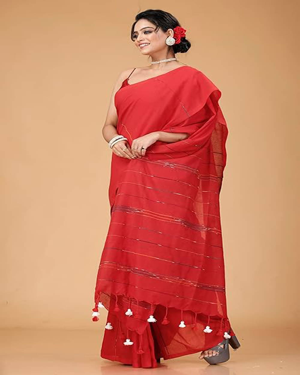 PIYARI FASHION Cotton Blend Woven Narayanpet Saree With Unstitched Blouse Piece ( Red )     			PIYARI FASHION Cotton Blend Woven Narayanpet Saree With Unstitched Blouse Piece ( Red )
