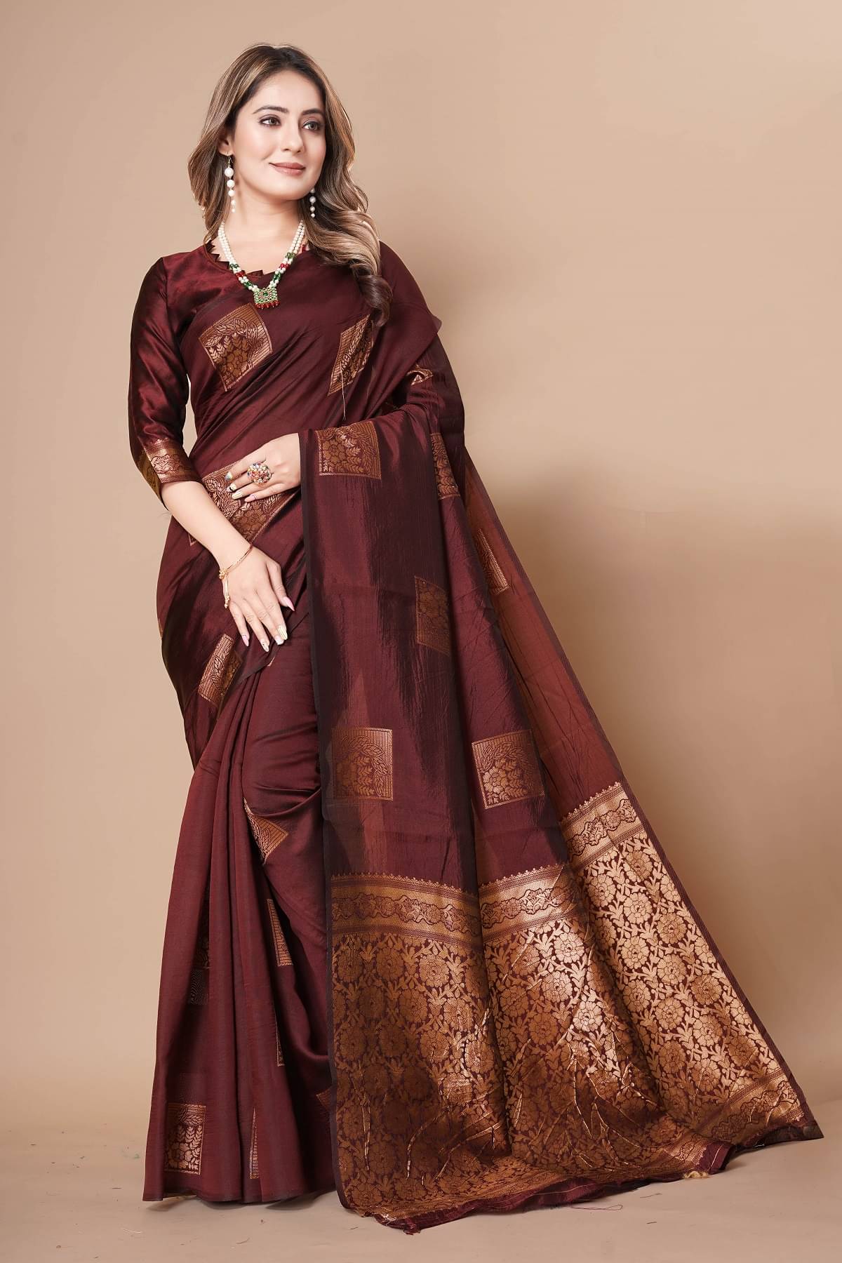     			Semore Art Silk Embellished Banarasi saree With Unstitched Blouse Piece ( Maroon )