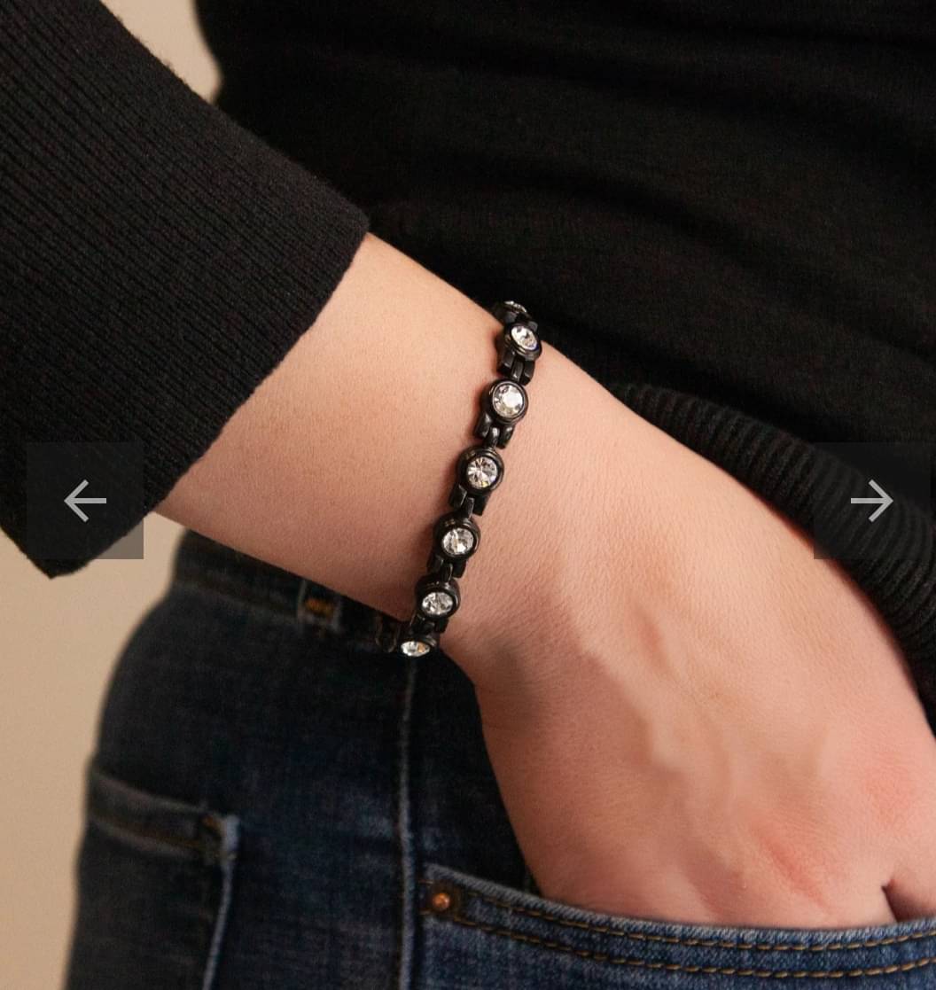     			ULTIMATE SHOPPING NETWORK Gold Bracelet ( Pack of 1 )