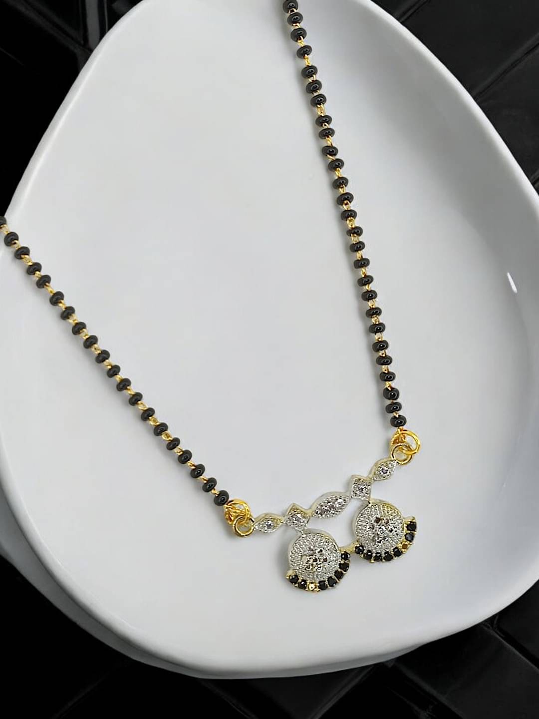     			9blings Yellow Mangalsutra ( Pack of 1 )