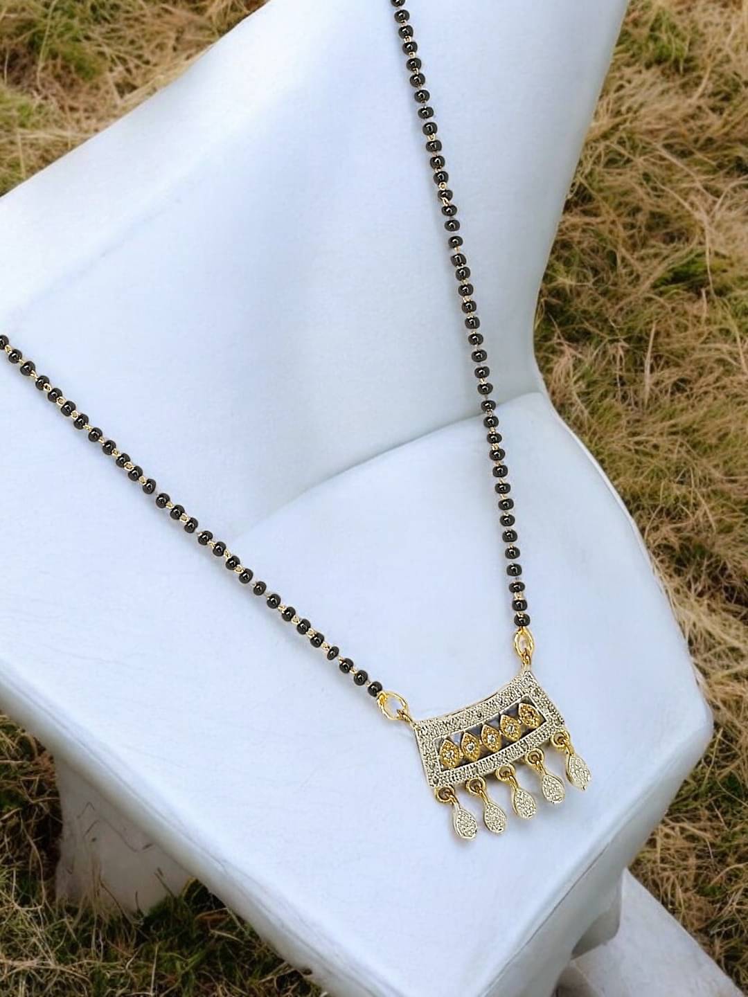     			9blings Yellow Mangalsutra ( Pack of 1 )