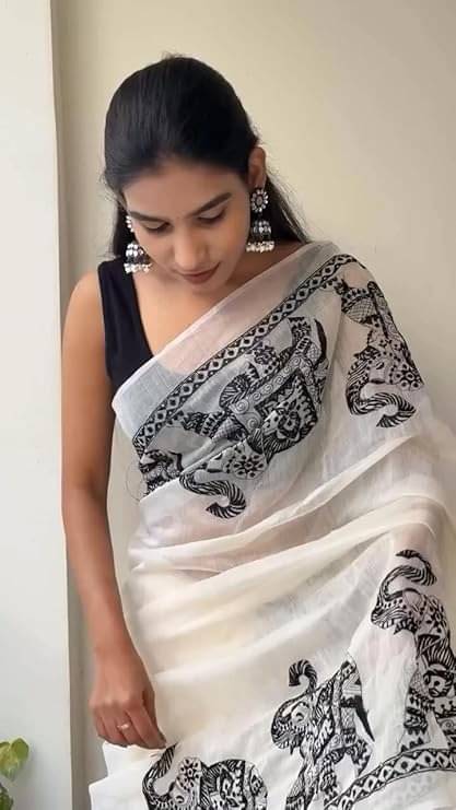 A TO Z CART Cotton Embellished Paithani Sarees With Unstitched Blouse Piece ( White ) A TO Z CART Cotton Embellished Paithani Sarees With Unstitched Blouse Piece ( White )