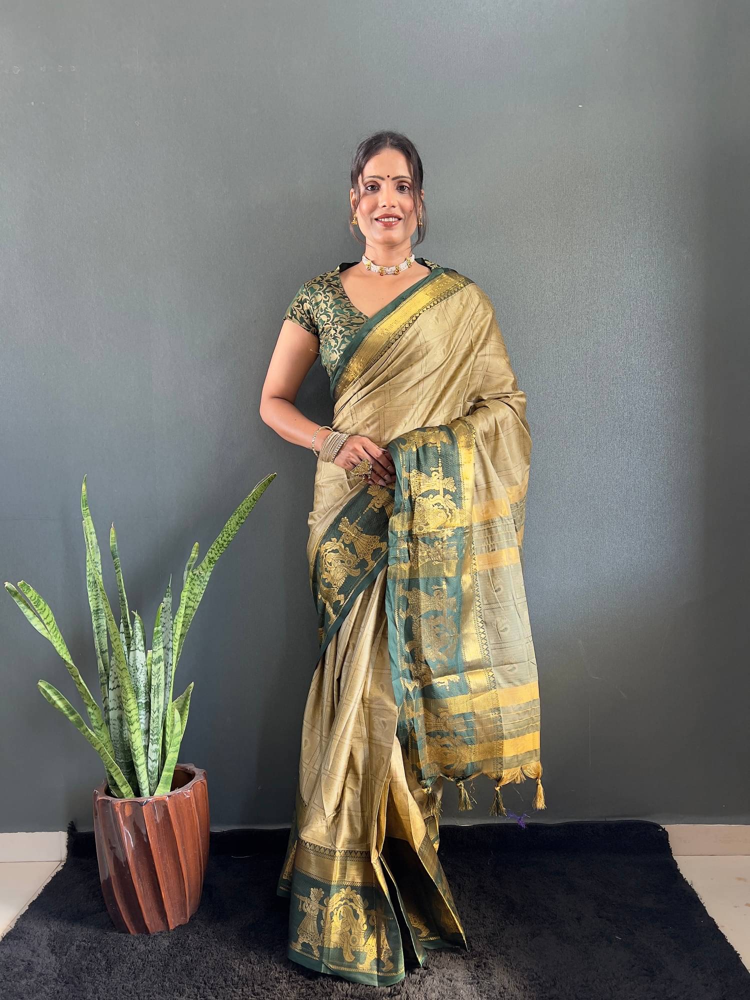     			A TO Z CART Cotton Silk Embellished Paithani Sarees With Unstitched Blouse Piece ( Cream )