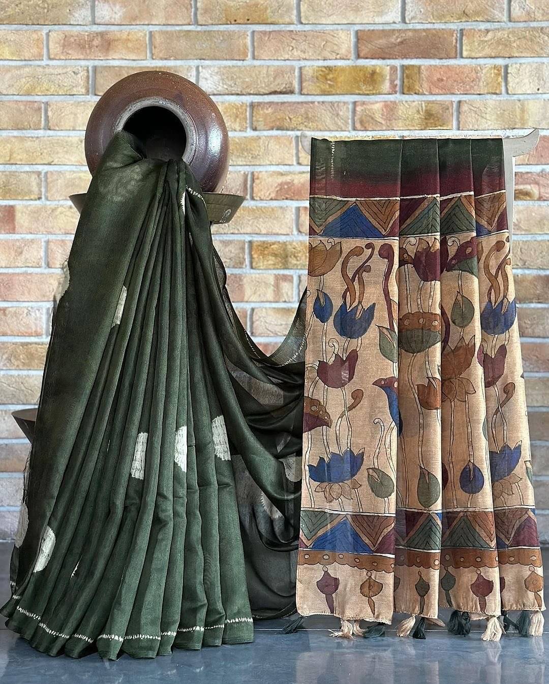 A TO Z CART Linen Embellished Paithani Sarees With Unstitched Blouse Piece ( Green ) A TO Z CART Linen Embellished Paithani Sarees With Unstitched Blouse Piece ( Green )