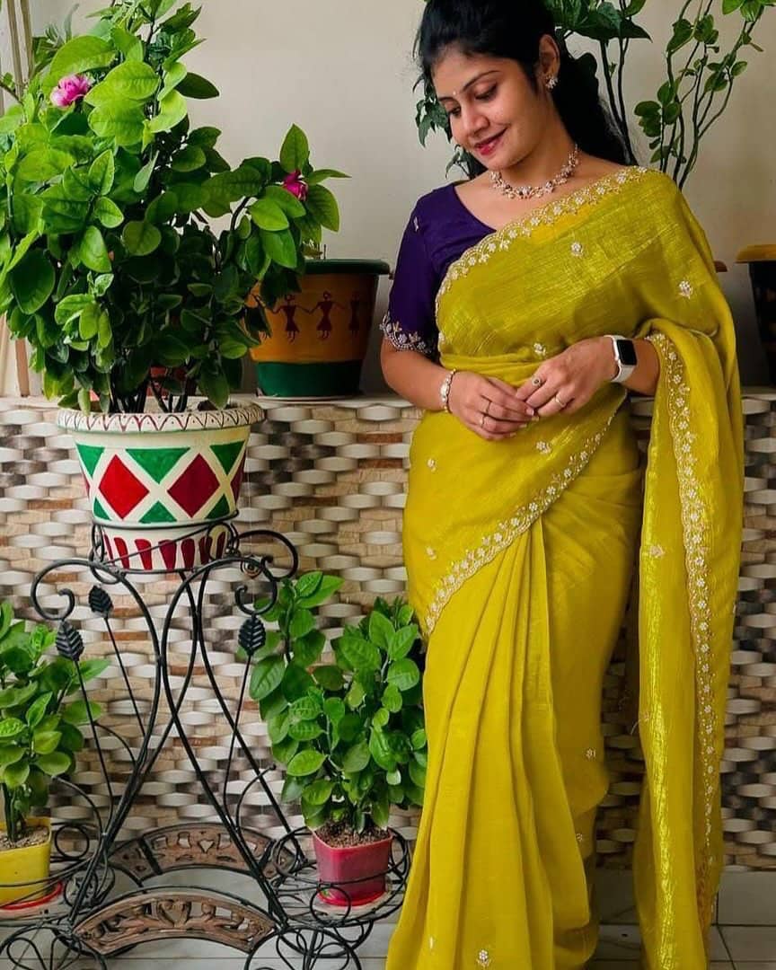 Aika Chiffon Embellished Paithani Sarees With Unstitched Blouse Piece ( Lime Green ) - Sarees | Buy online on ZillyBuy