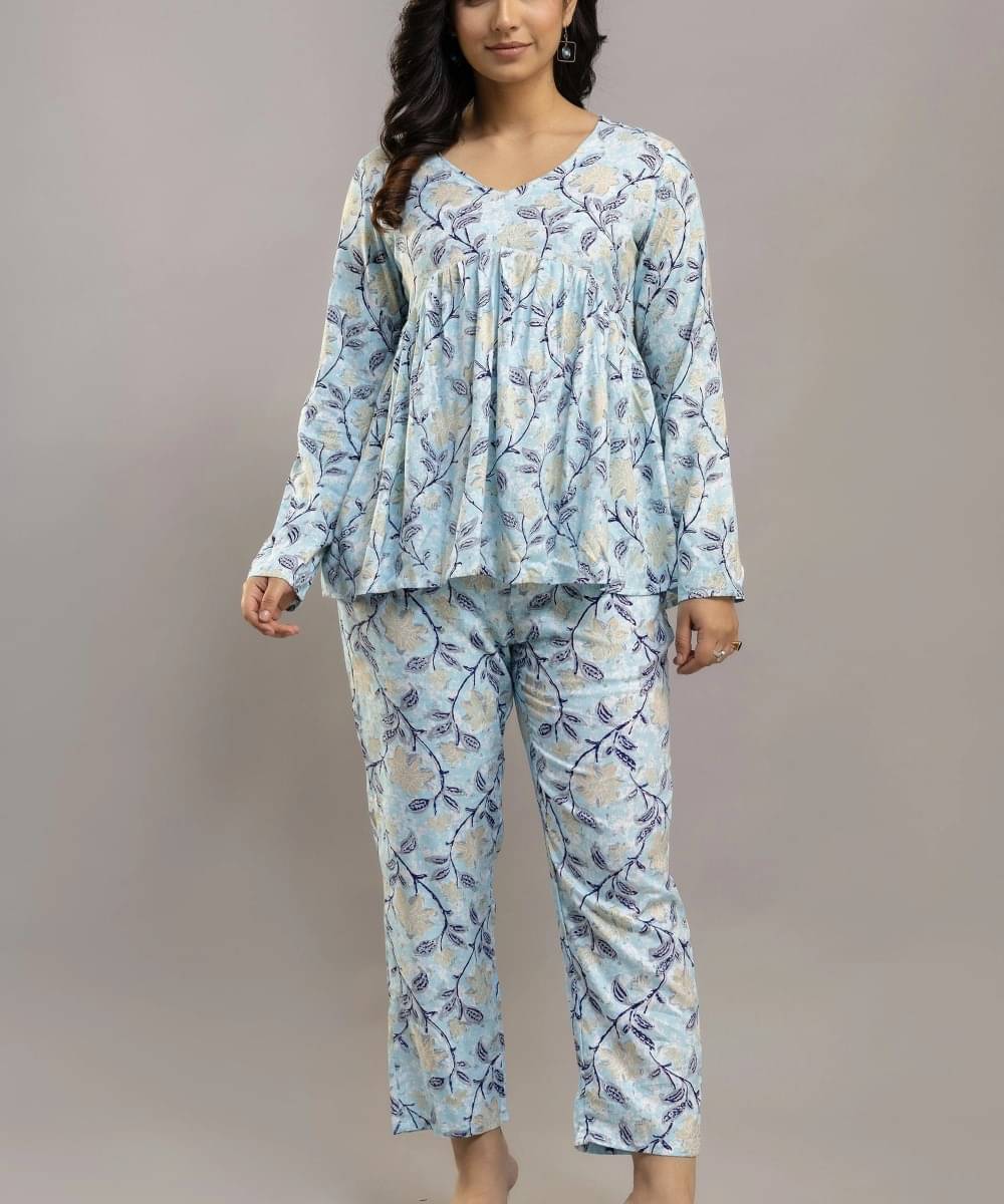     			CHANCHAL FASHION Women Printed Tunic With Trousers Co-Ord Set ( Light Blue )
