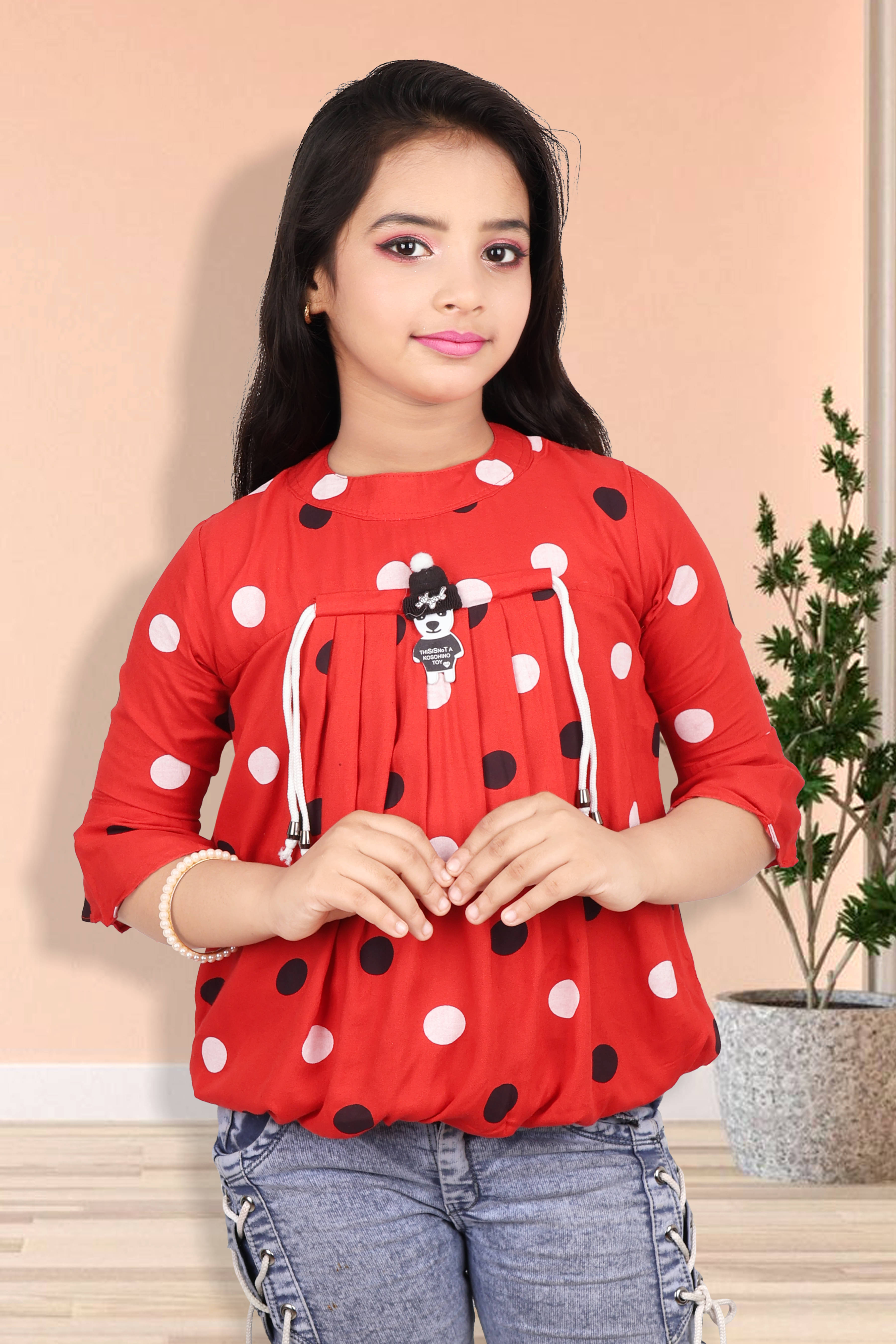     			DarjiFashion Pack of 1 Girls Cotton Blend Top ( Red )