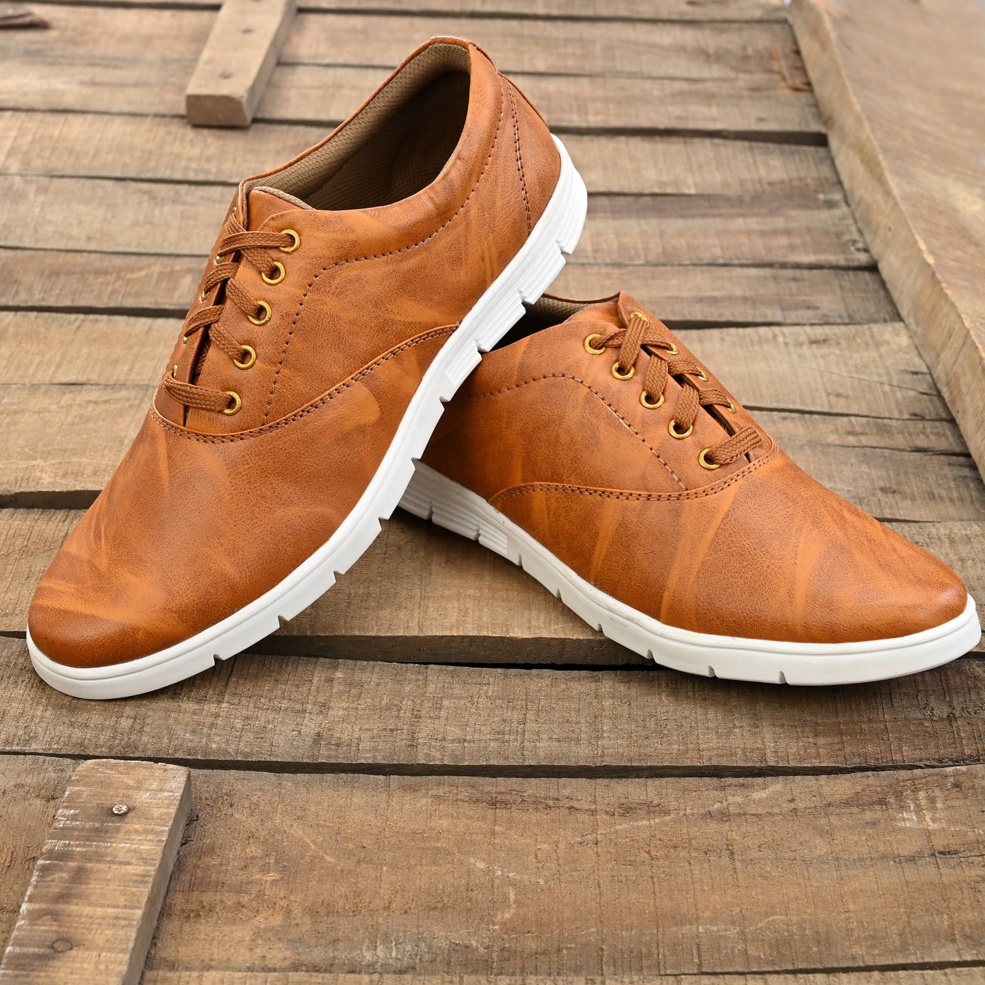     			Groofer Tan Men's Sneakers