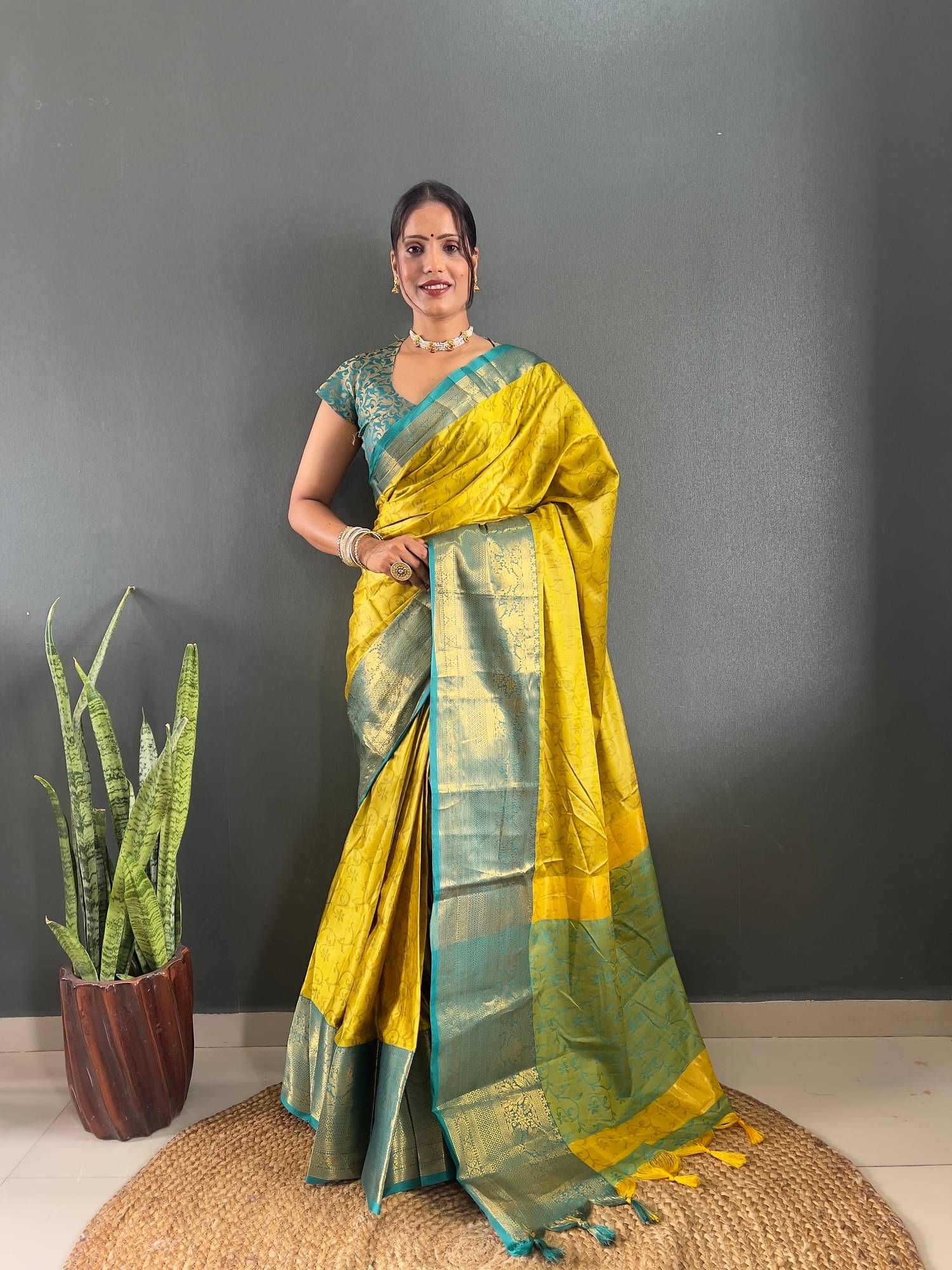     			JULEE Cotton Silk Embellished Paithani Sarees With Unstitched Blouse Piece ( Multicolor 1 )