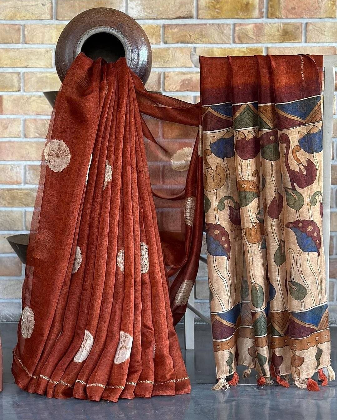 JULEE Linen Embellished Paithani Sarees With Unstitched Blouse Piece ( Camel ) JULEE Linen Embellished Paithani Sarees With Unstitched Blouse Piece ( Camel )
